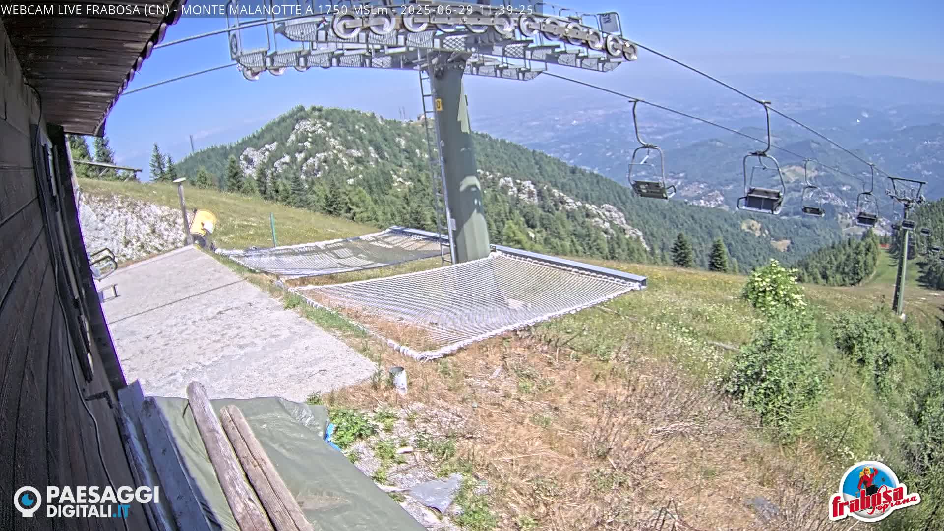 Monte Moro Mount Frabosa, Prato Nevoso Malanotte Take off Ramp & Ski Slope Live Cam - Cuneo, Piedmont, Italy