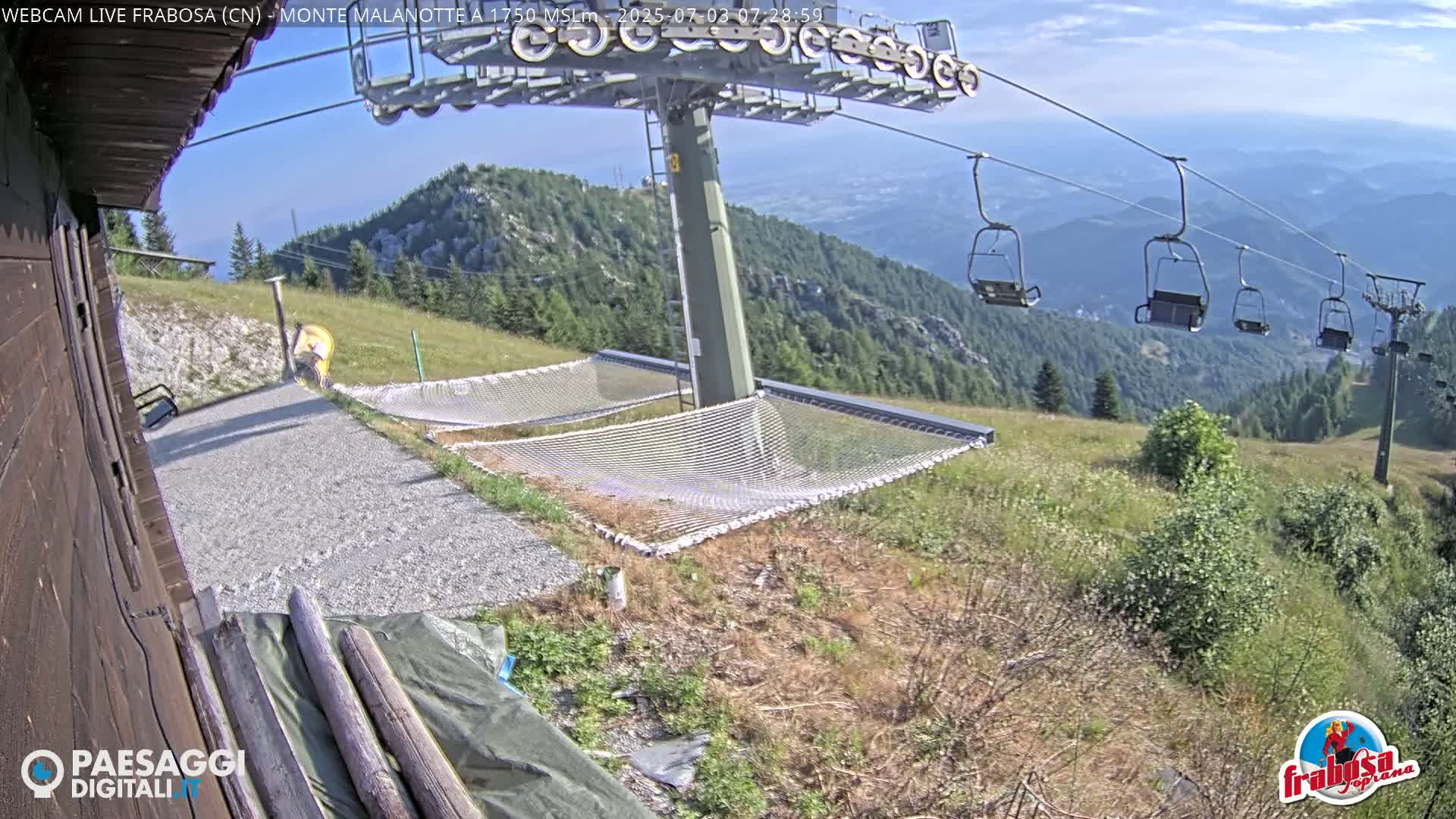 Monte Moro Mount Frabosa, Prato Nevoso Malanotte Take off Ramp & Ski Slope Live Cam - Cuneo, Piedmont, Italy