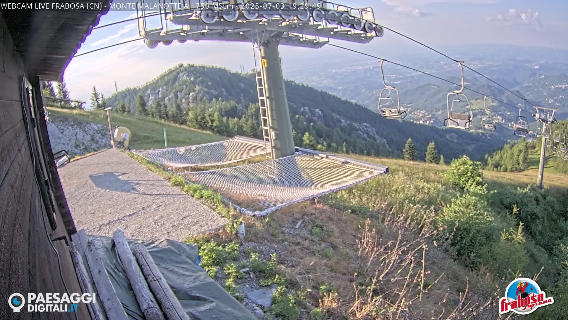 Monte Moro Mount Frabosa, Prato Nevoso Malanotte Take off Ramp & Ski Slope Live Cam - Cuneo, Piedmont, Italy
