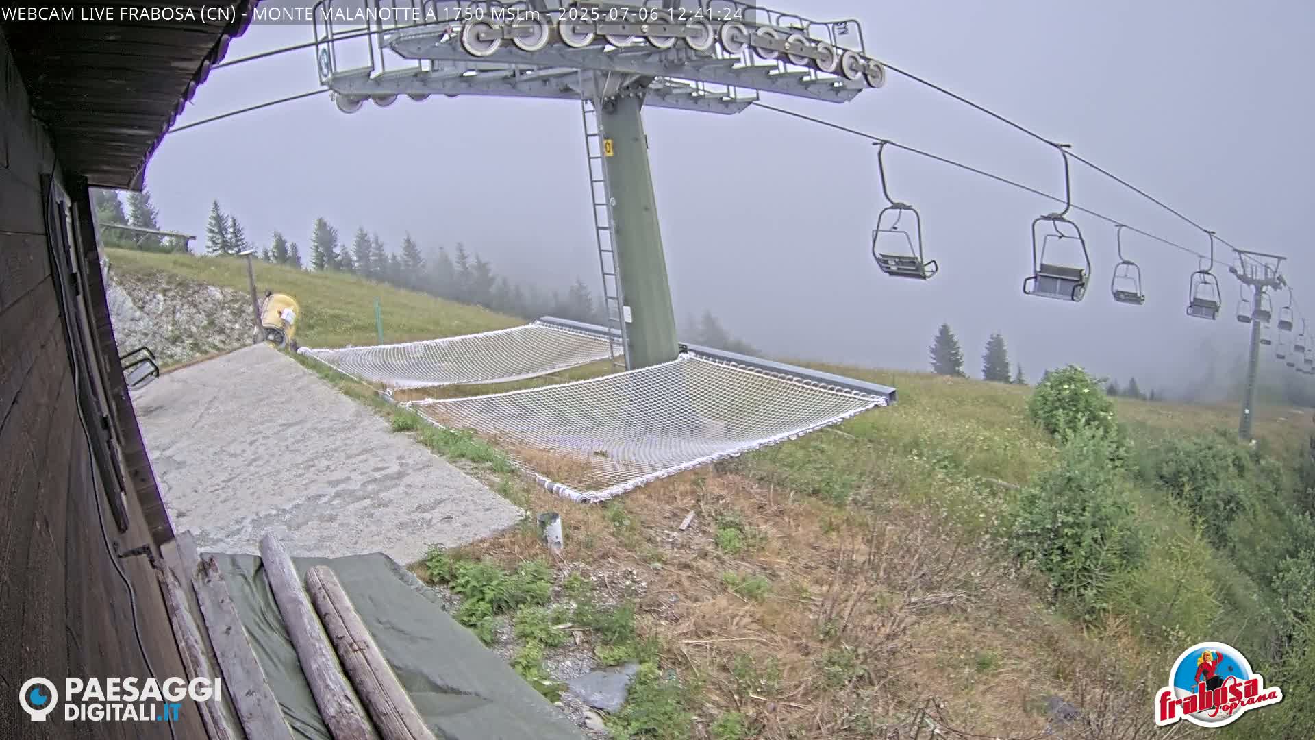 Monte Moro Mount Frabosa, Prato Nevoso Malanotte Take off Ramp & Ski Slope Live Cam - Cuneo, Piedmont, Italy