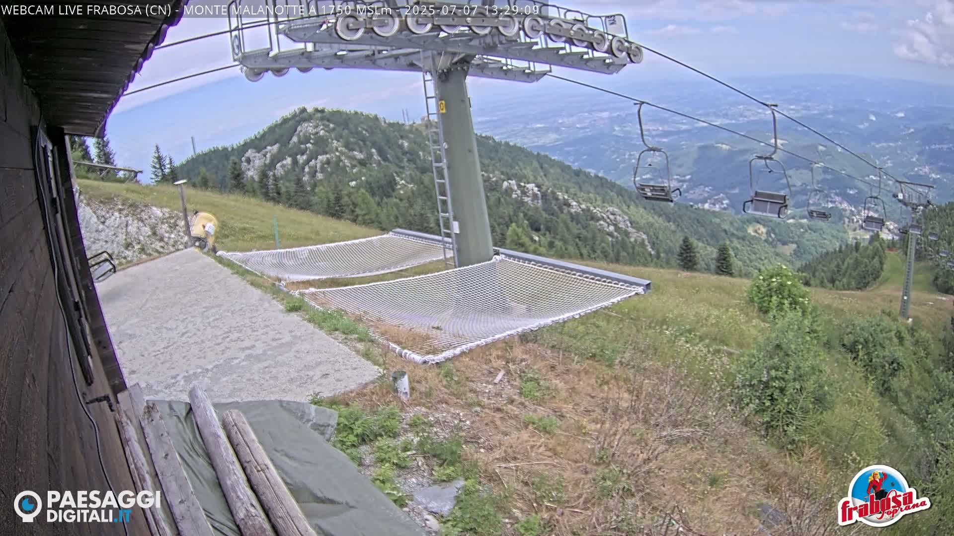 Monte Moro Mount Frabosa, Prato Nevoso Malanotte Take off Ramp & Ski Slope Live Cam - Cuneo, Piedmont, Italy