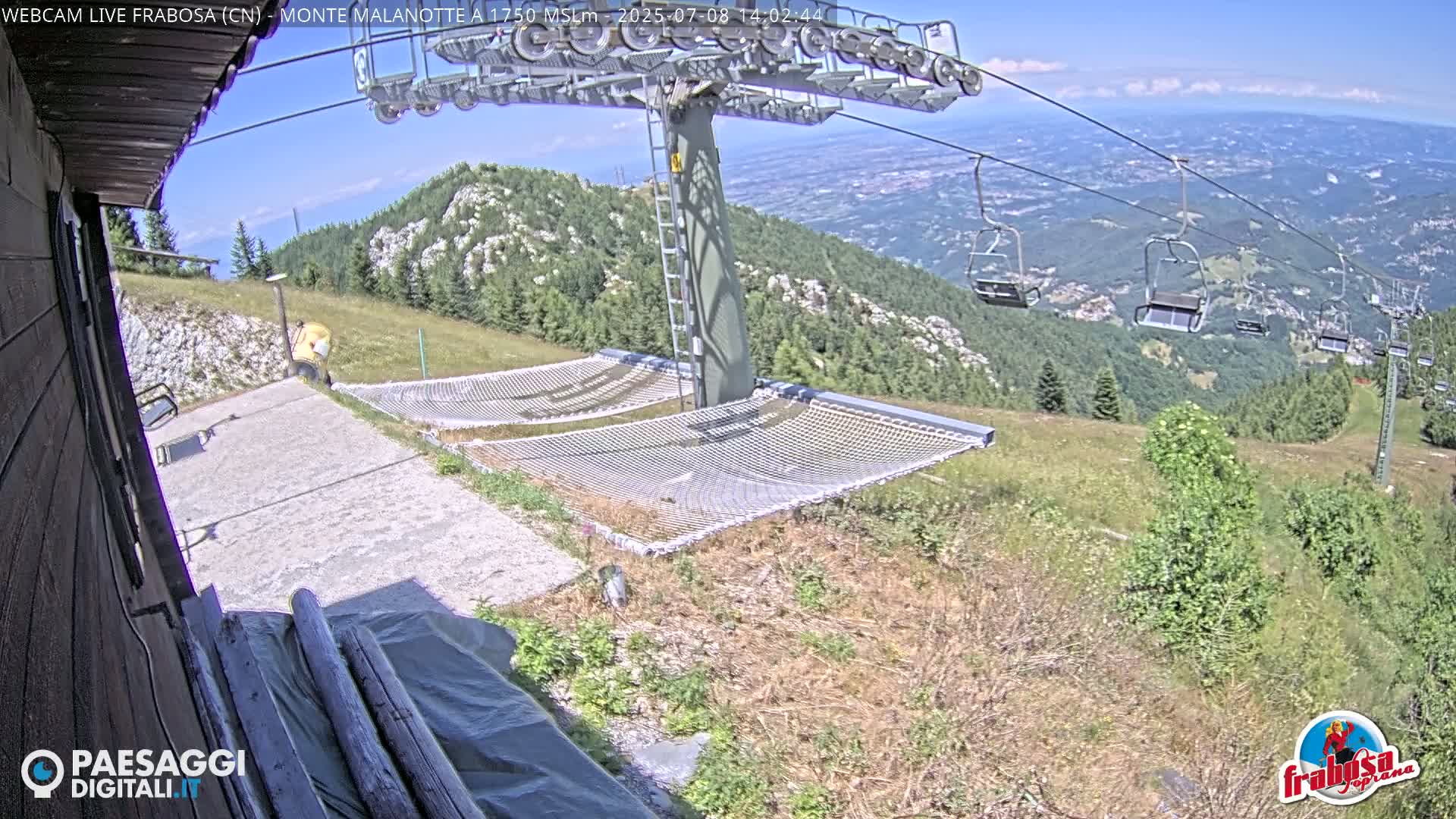 Monte Moro Mount Frabosa, Prato Nevoso Malanotte Take off Ramp & Ski Slope Live Cam - Cuneo, Piedmont, Italy