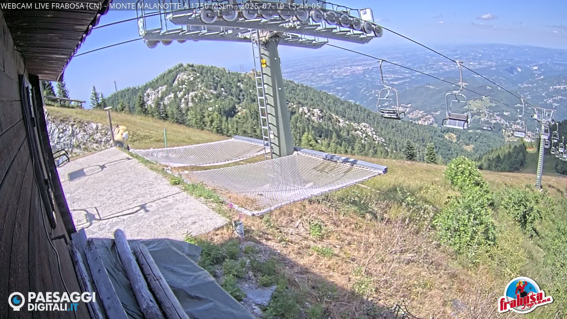 Monte Moro Mount Frabosa, Prato Nevoso Malanotte Take off Ramp & Ski Slope Live Cam - Cuneo, Piedmont, Italy
