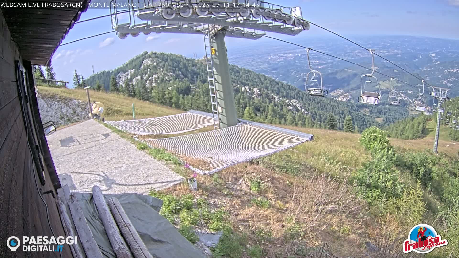 Monte Moro Mount Frabosa, Prato Nevoso Malanotte Take off Ramp & Ski Slope Live Cam - Cuneo, Piedmont, Italy