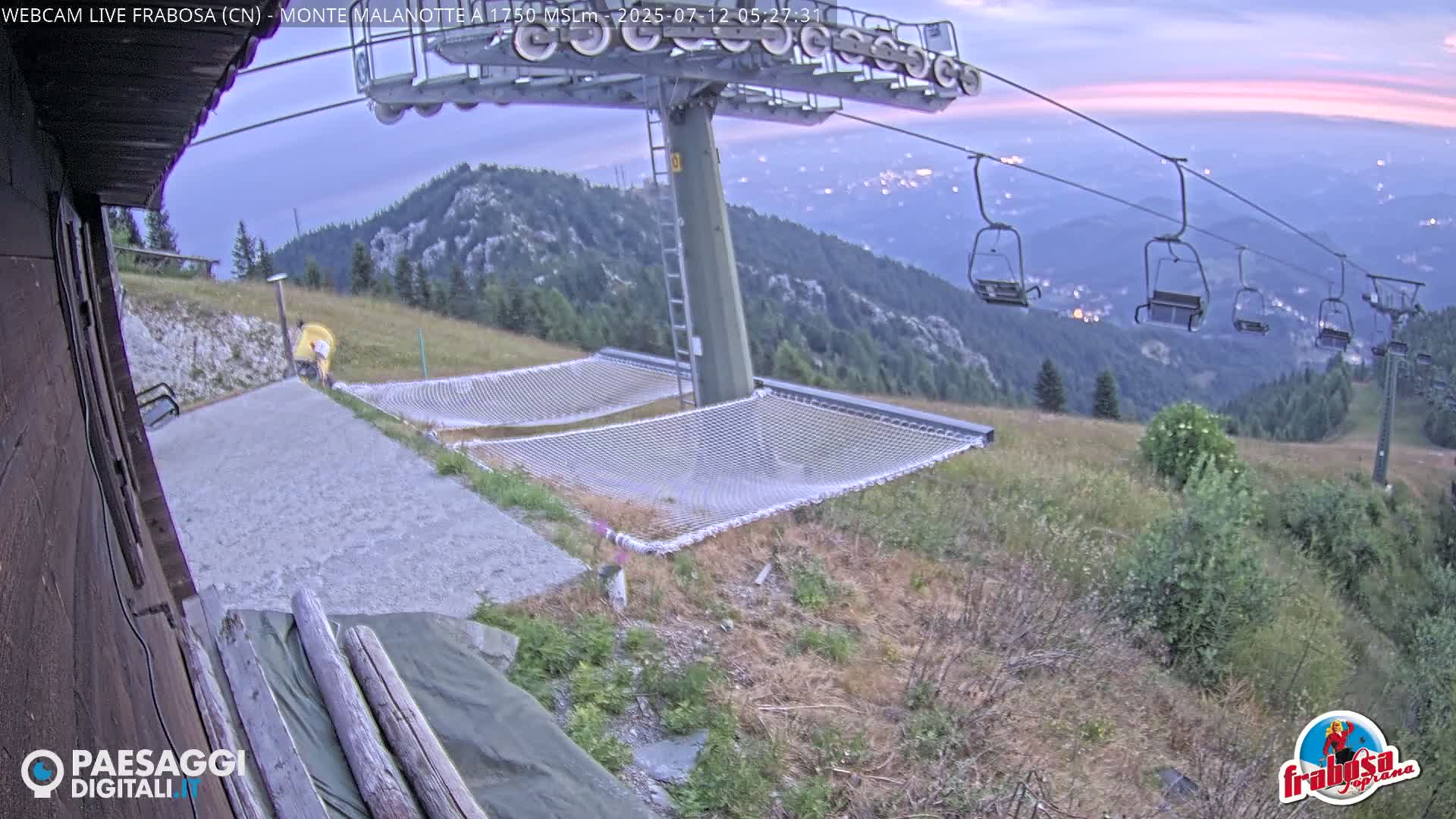 Monte Moro Mount Frabosa, Prato Nevoso Malanotte Take off Ramp & Ski Slope Live Cam - Cuneo, Piedmont, Italy