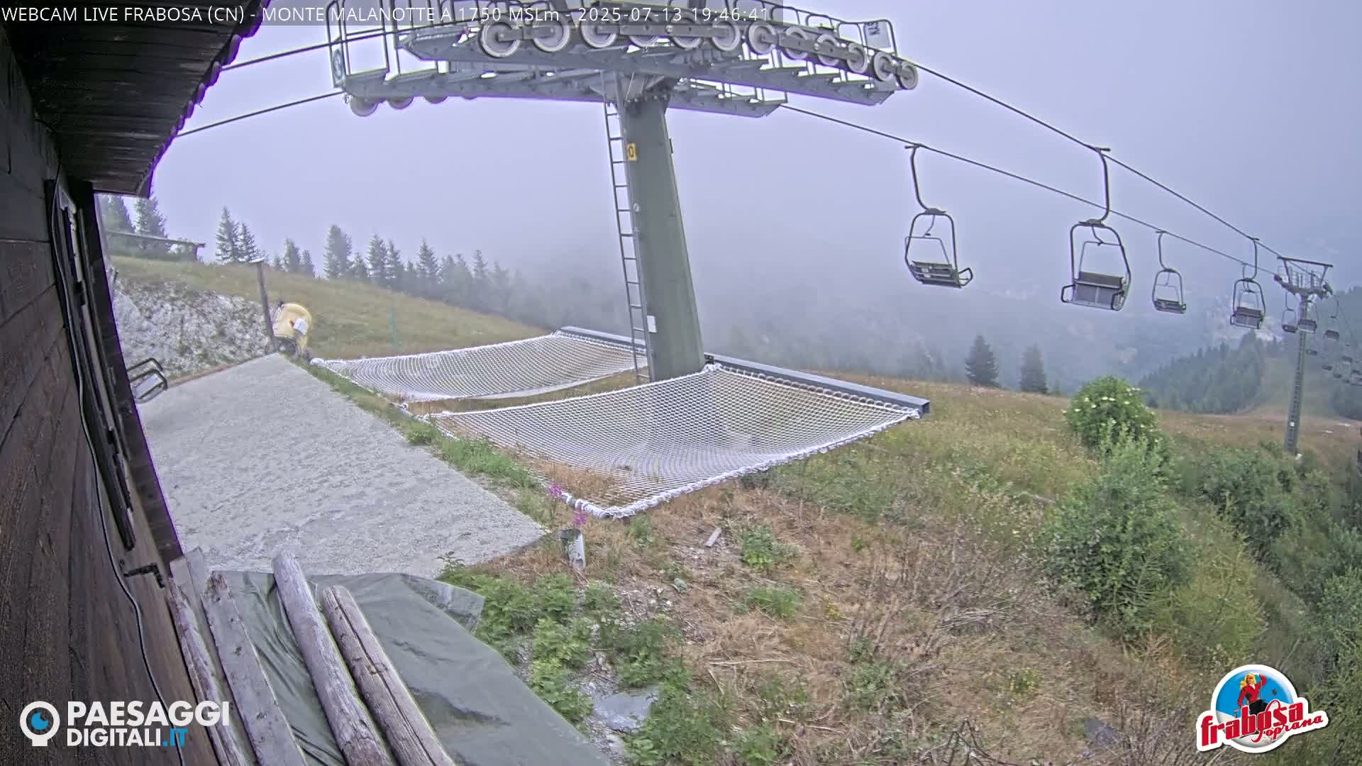 Monte Moro Mount Frabosa, Prato Nevoso Malanotte Take off Ramp & Ski Slope Live Cam - Cuneo, Piedmont, Italy