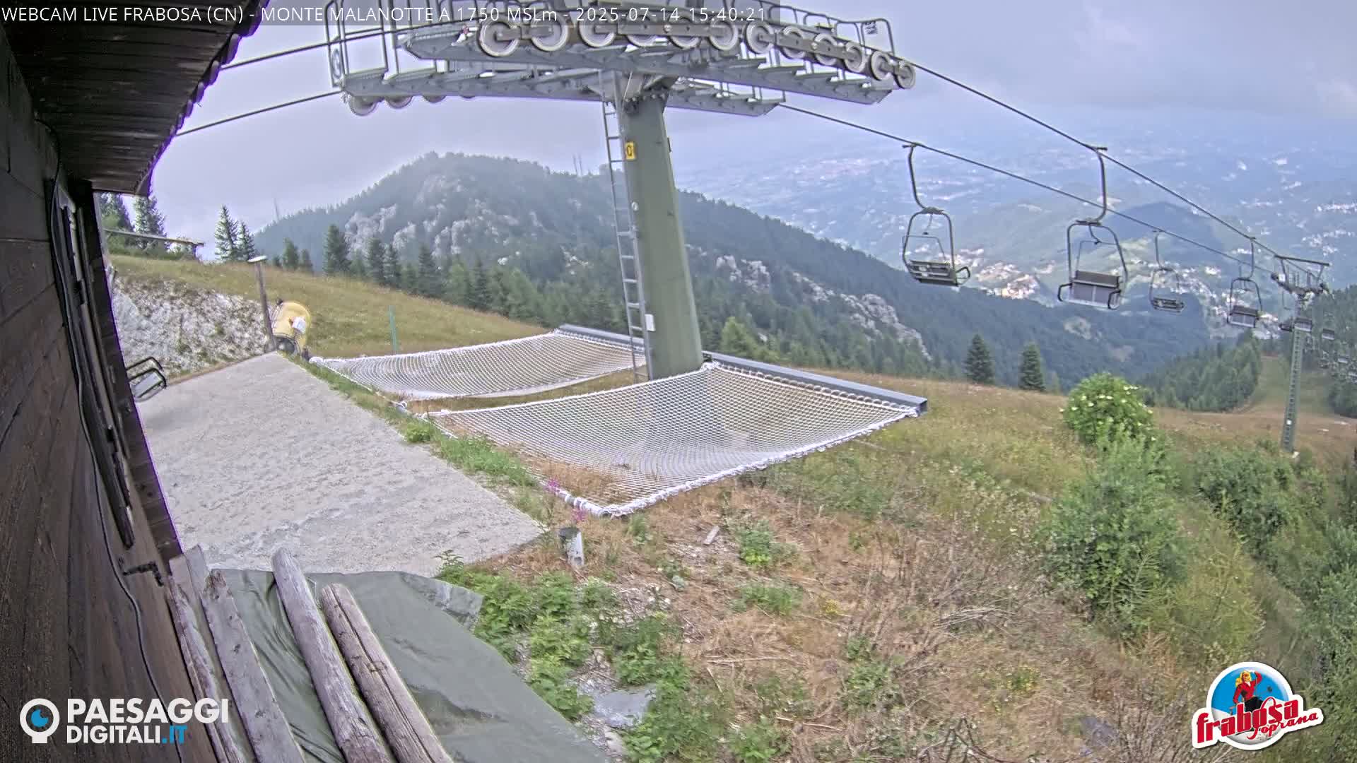 Monte Moro Mount Frabosa, Prato Nevoso Malanotte Take off Ramp & Ski Slope Live Cam - Cuneo, Piedmont, Italy
