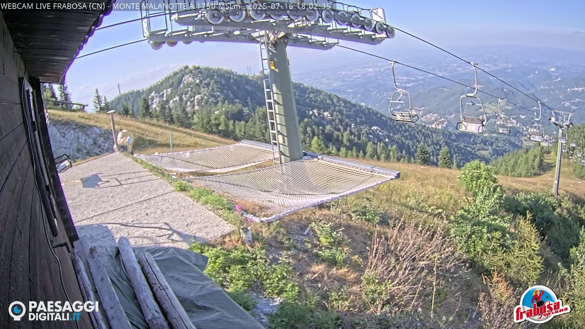 Monte Moro Mount Frabosa, Prato Nevoso Malanotte Take off Ramp & Ski Slope Live Cam - Cuneo, Piedmont, Italy