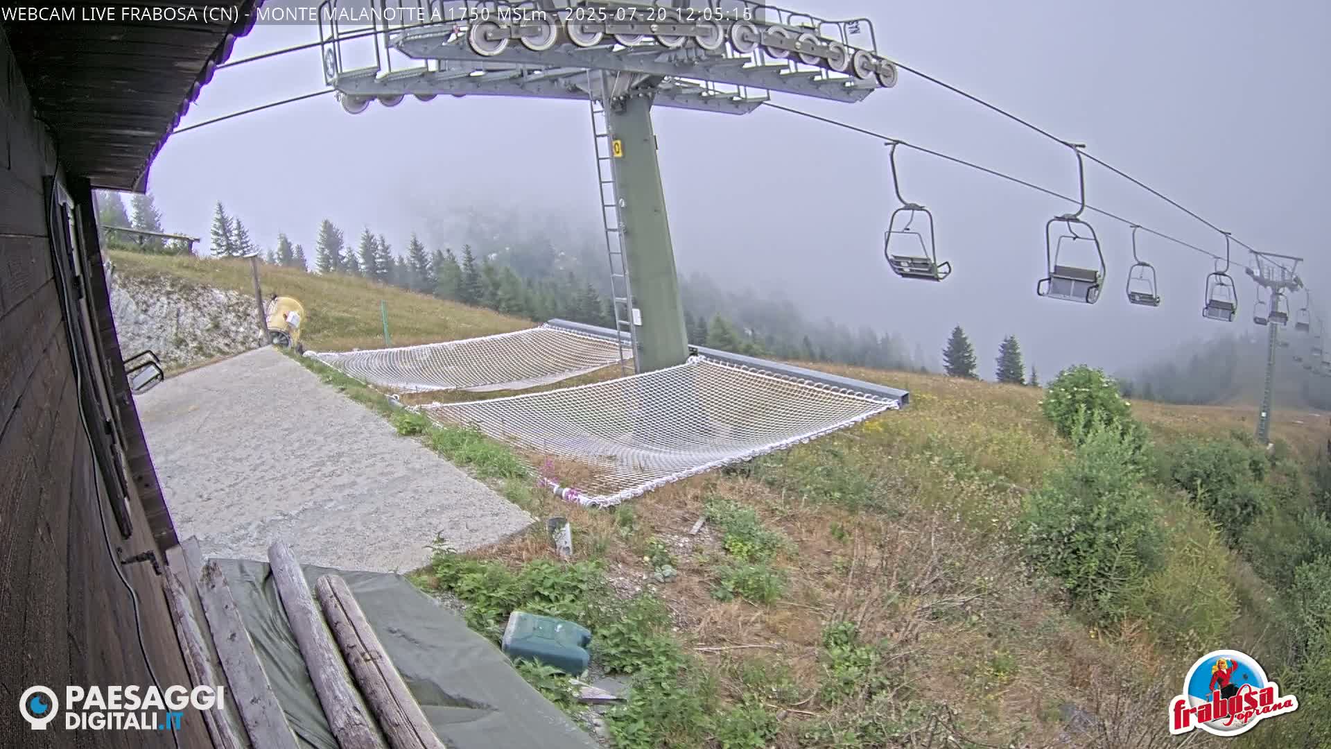 Monte Moro Mount Frabosa, Prato Nevoso Malanotte Take off Ramp & Ski Slope Live Cam - Cuneo, Piedmont, Italy