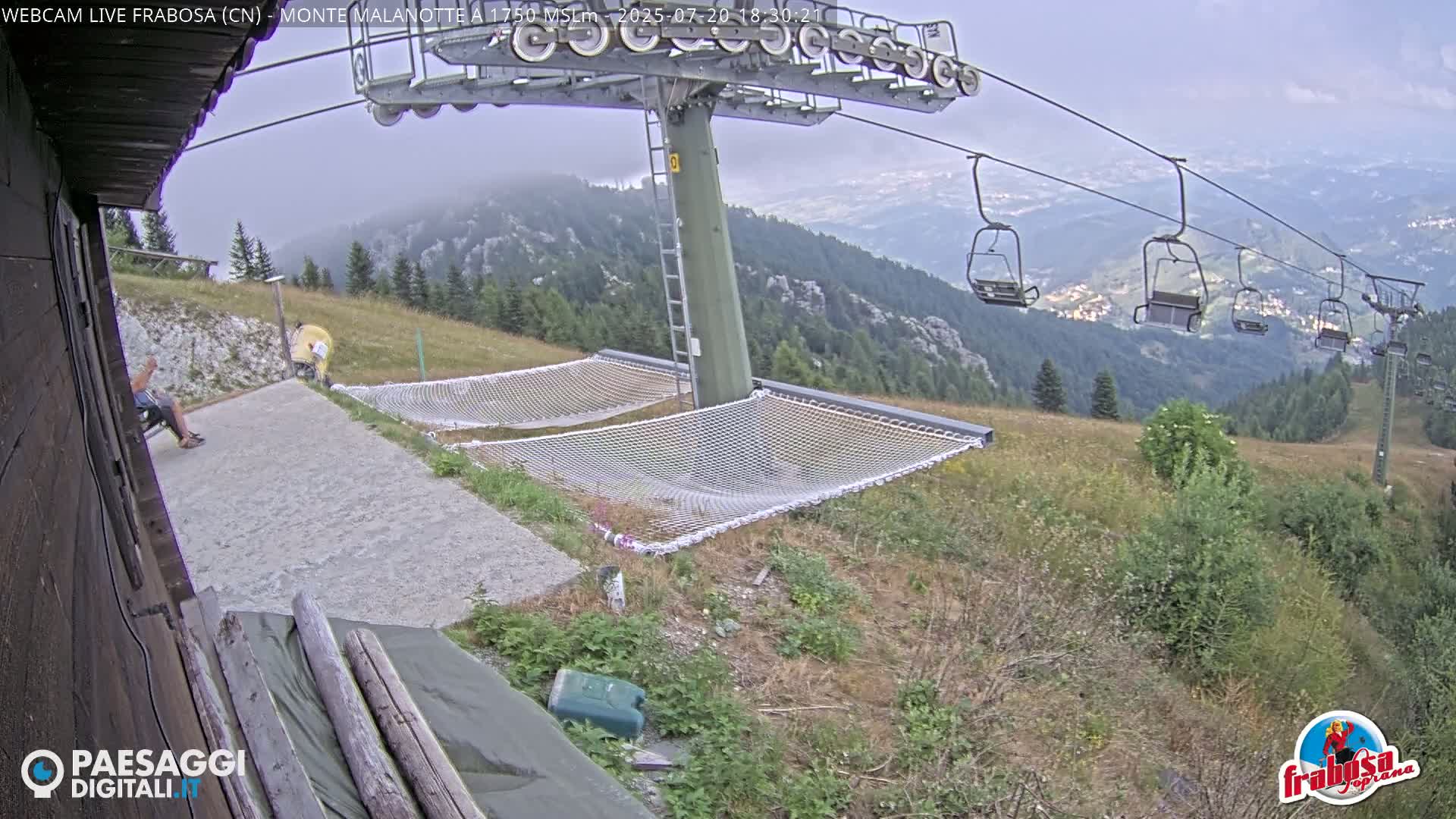 Monte Moro Mount Frabosa, Prato Nevoso Malanotte Take off Ramp & Ski Slope Live Cam - Cuneo, Piedmont, Italy