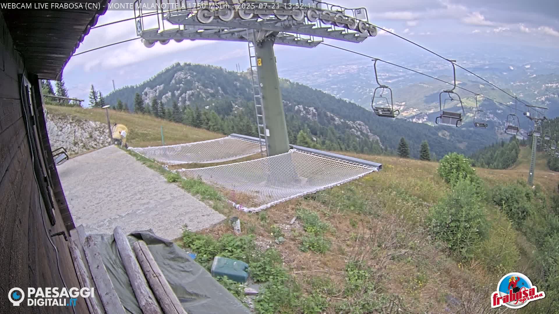 Monte Moro Mount Frabosa, Prato Nevoso Malanotte Take off Ramp & Ski Slope Live Cam - Cuneo, Piedmont, Italy