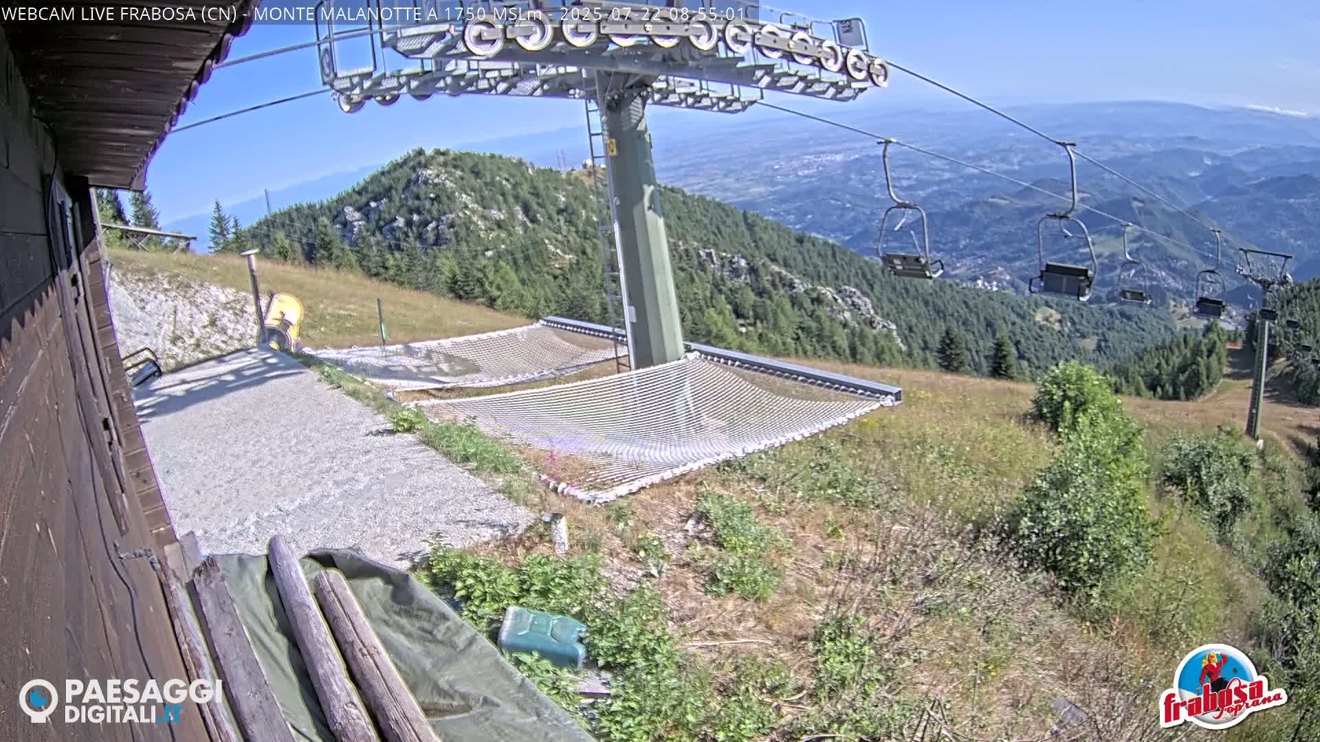 Monte Moro Mount Frabosa, Prato Nevoso Malanotte Take off Ramp & Ski Slope Live Cam - Cuneo, Piedmont, Italy