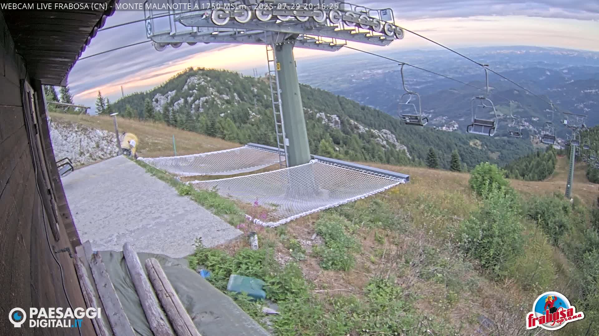 Monte Moro Mount Frabosa, Prato Nevoso Malanotte Take off Ramp & Ski Slope Live Cam - Cuneo, Piedmont, Italy