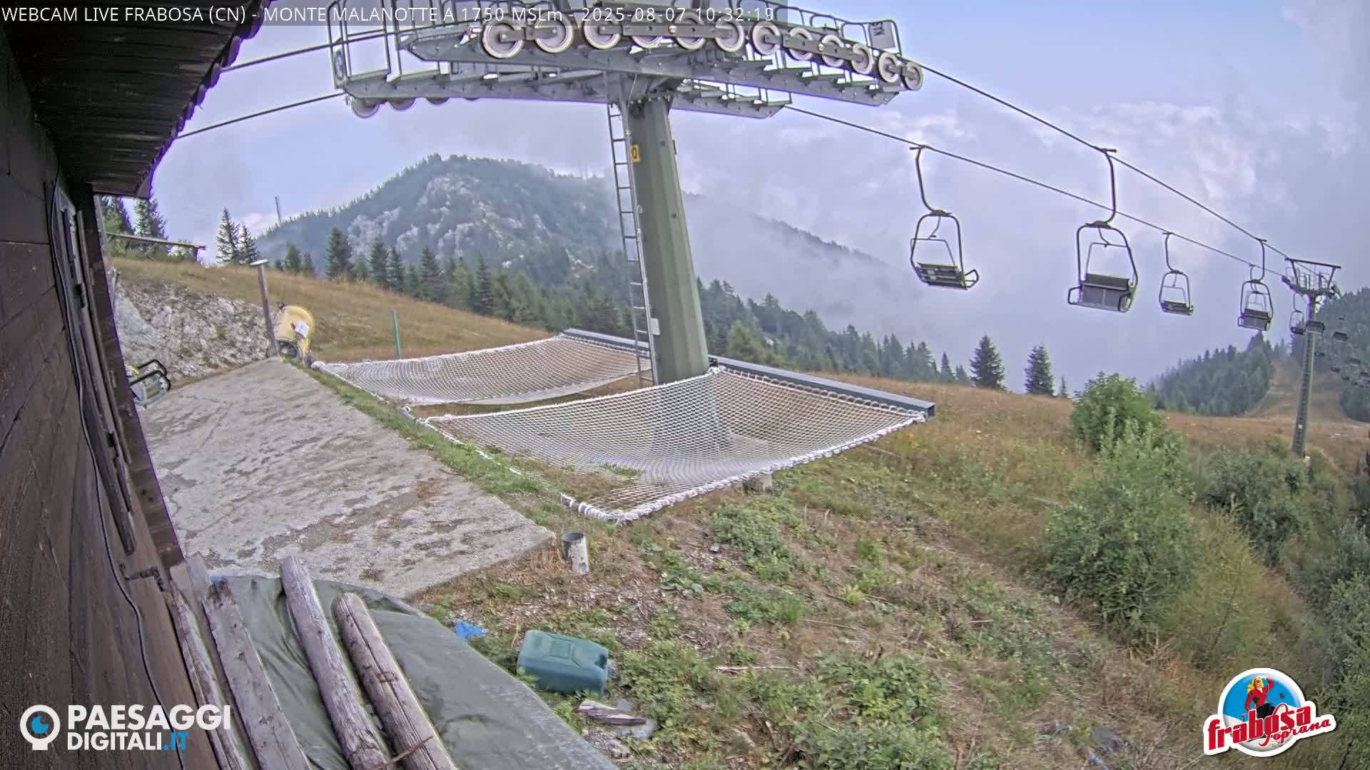 Monte Moro Mount Frabosa, Prato Nevoso Malanotte Take off Ramp & Ski Slope Live Cam - Cuneo, Piedmont, Italy