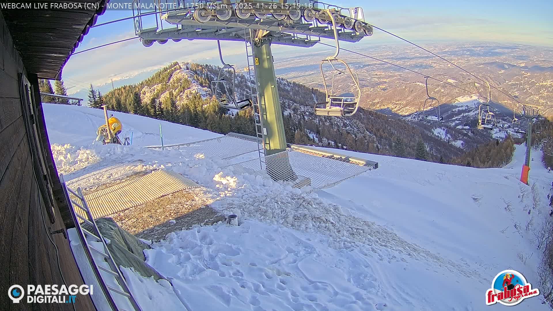 Monte Moro Mount Frabosa, Prato Nevoso Malanotte Take off Ramp & Ski Slope Live Cam - Cuneo, Piedmont, Italy