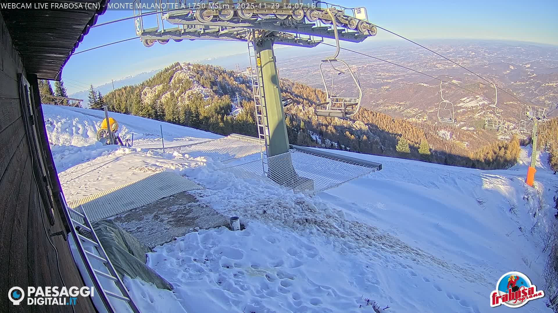 Monte Moro Mount Frabosa, Prato Nevoso Malanotte Take off Ramp & Ski Slope Live Cam - Cuneo, Piedmont, Italy