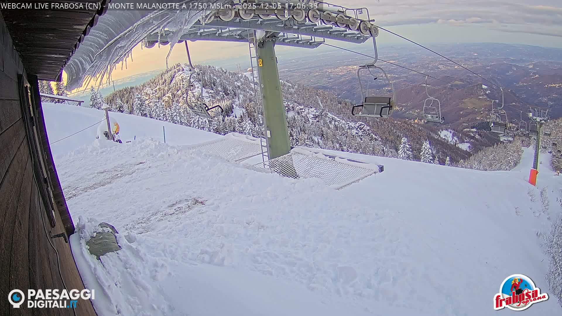 Monte Moro Mount Frabosa, Prato Nevoso Malanotte Take off Ramp & Ski Slope Live Cam - Cuneo, Piedmont, Italy