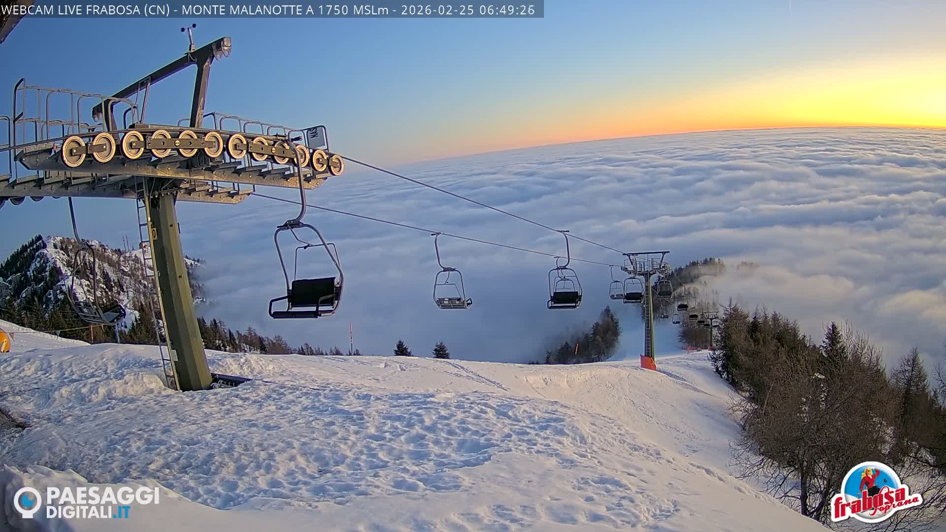 Monte Moro Mount Frabosa, Prato Nevoso Malanotte Take off Ramp & Ski Slope Live Cam - Cuneo, Piedmont, Italy