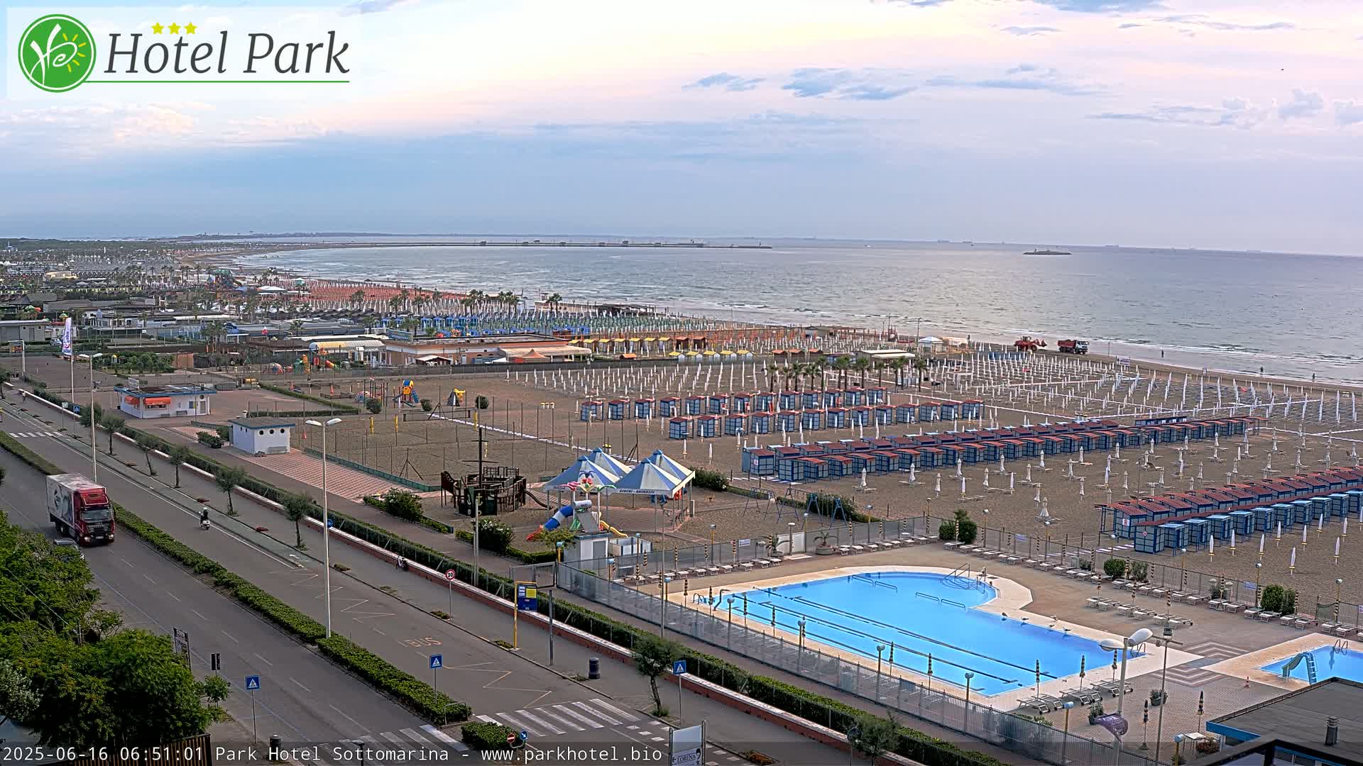 Chioggia Sottomarina Beach Panaromic Live Cam - Venice, Veneto, Italy