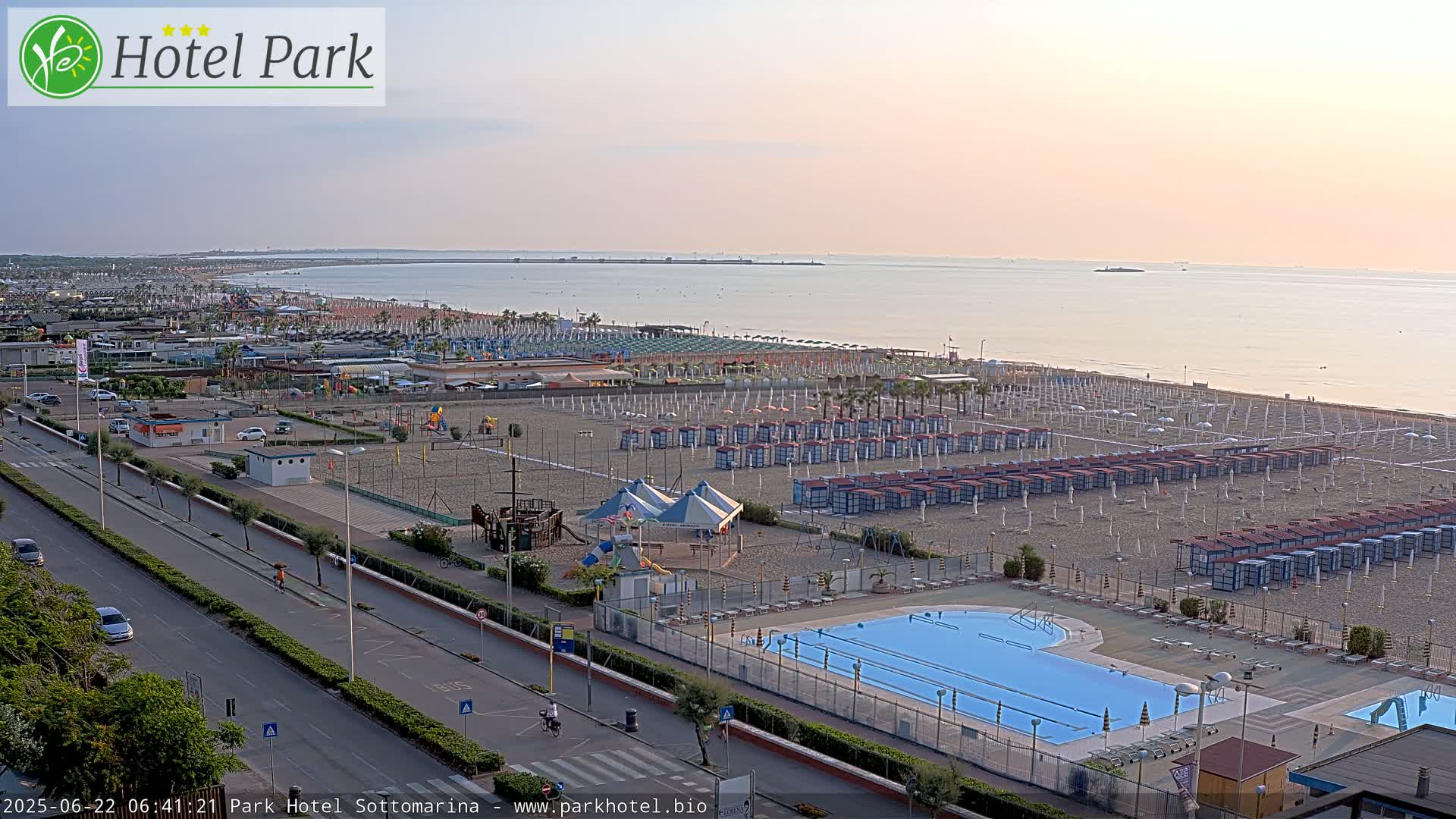 Chioggia Sottomarina Beach Panaromic Live Cam - Venice, Veneto, Italy