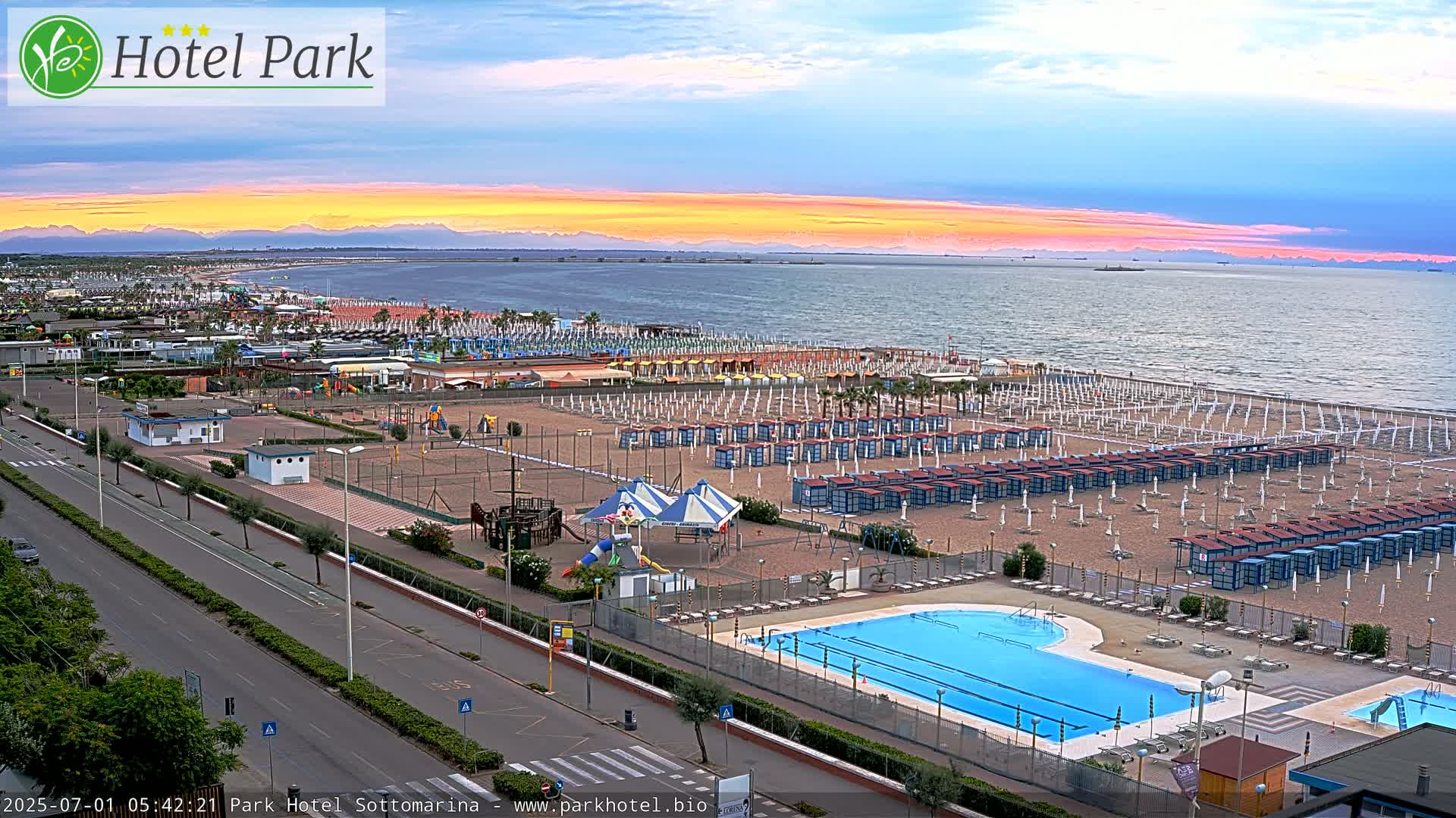 Chioggia Sottomarina Beach Panaromic Live Cam - Venice, Veneto, Italy