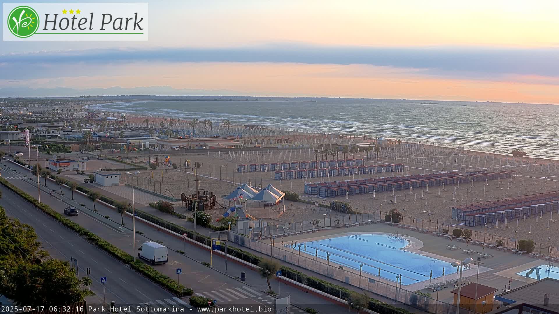 Chioggia Sottomarina Beach Panaromic Live Cam - Venice, Veneto, Italy