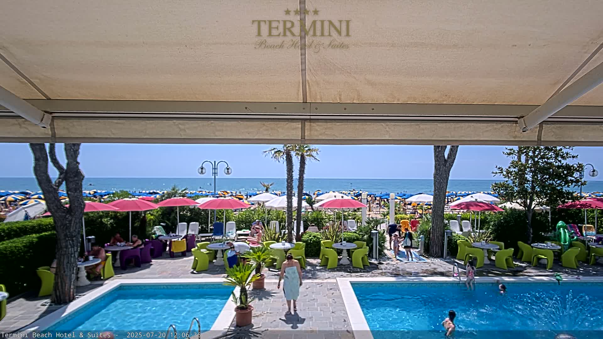 Lido di Jesolo Beach Live Cam - Venice, Veneto, Italy