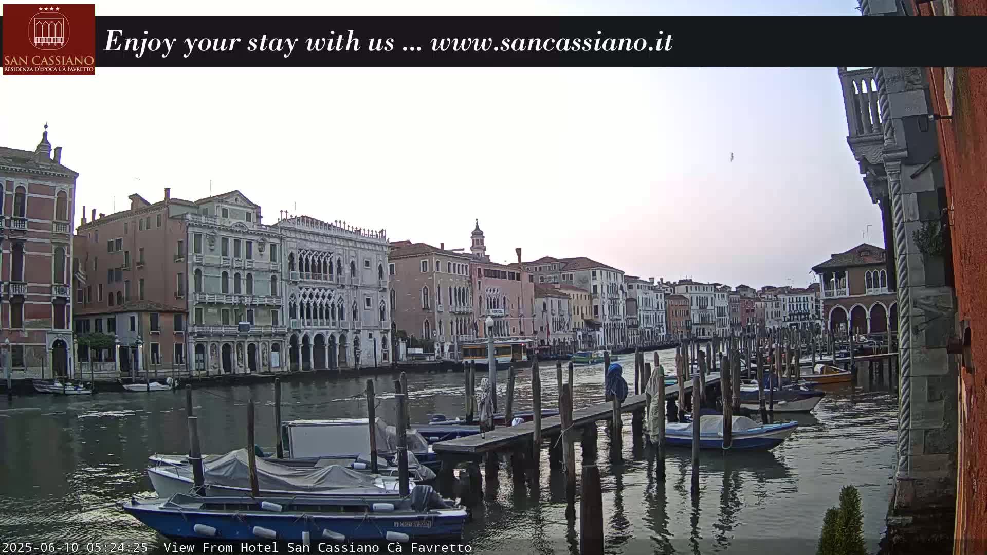 View of Grand Canal, Venice Live Cam - Veneto, Italy