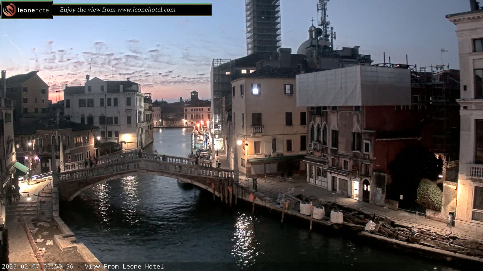 Venice, Canal of Cannaregio , Ponte delle Guglie Bridge Live Cam - Veneto, Italy