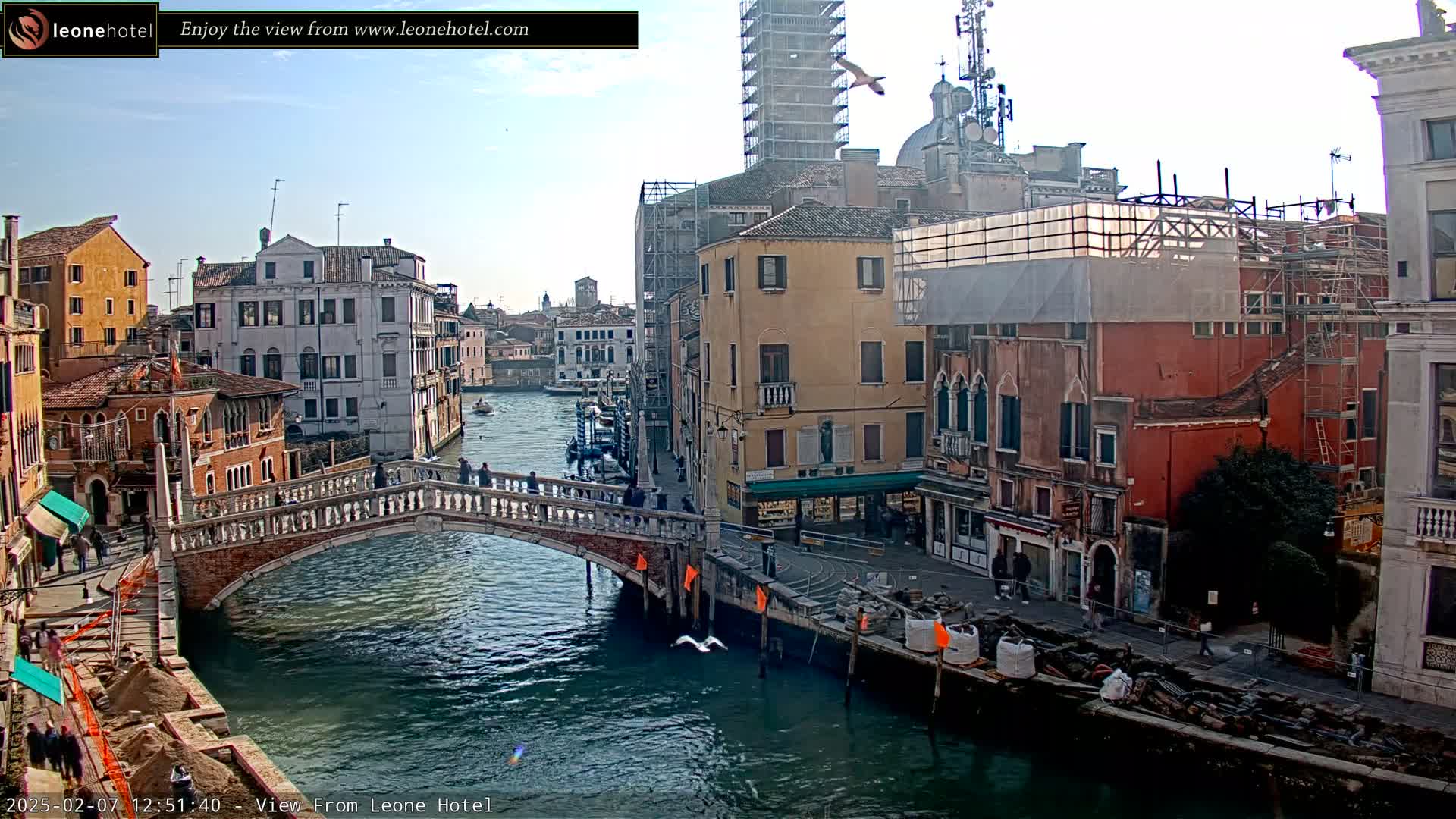 Venice, Canal of Cannaregio , Ponte delle Guglie Bridge Live Cam - Veneto, Italy