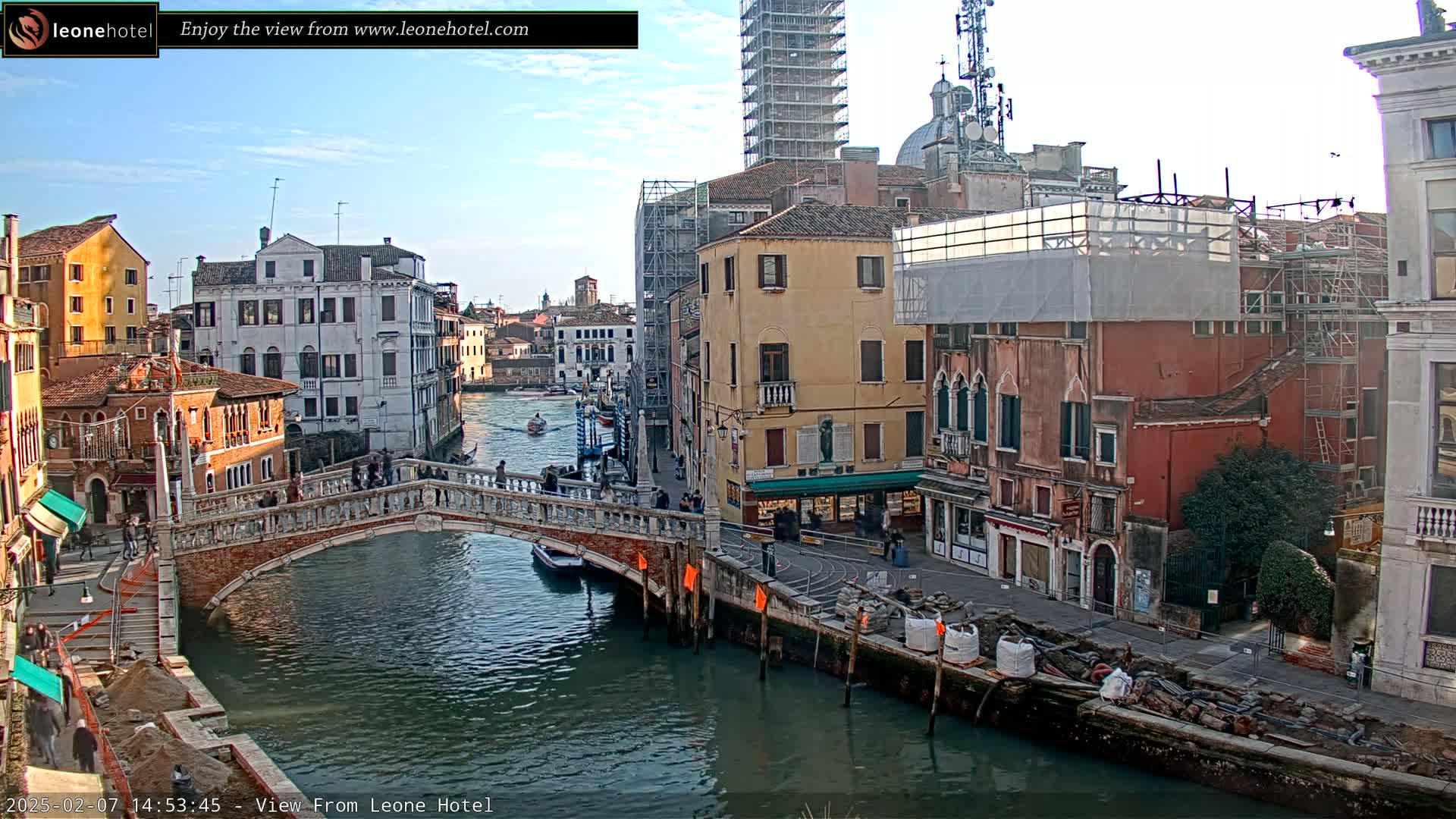 Venice, Canal of Cannaregio , Ponte delle Guglie Bridge Live Cam - Veneto, Italy