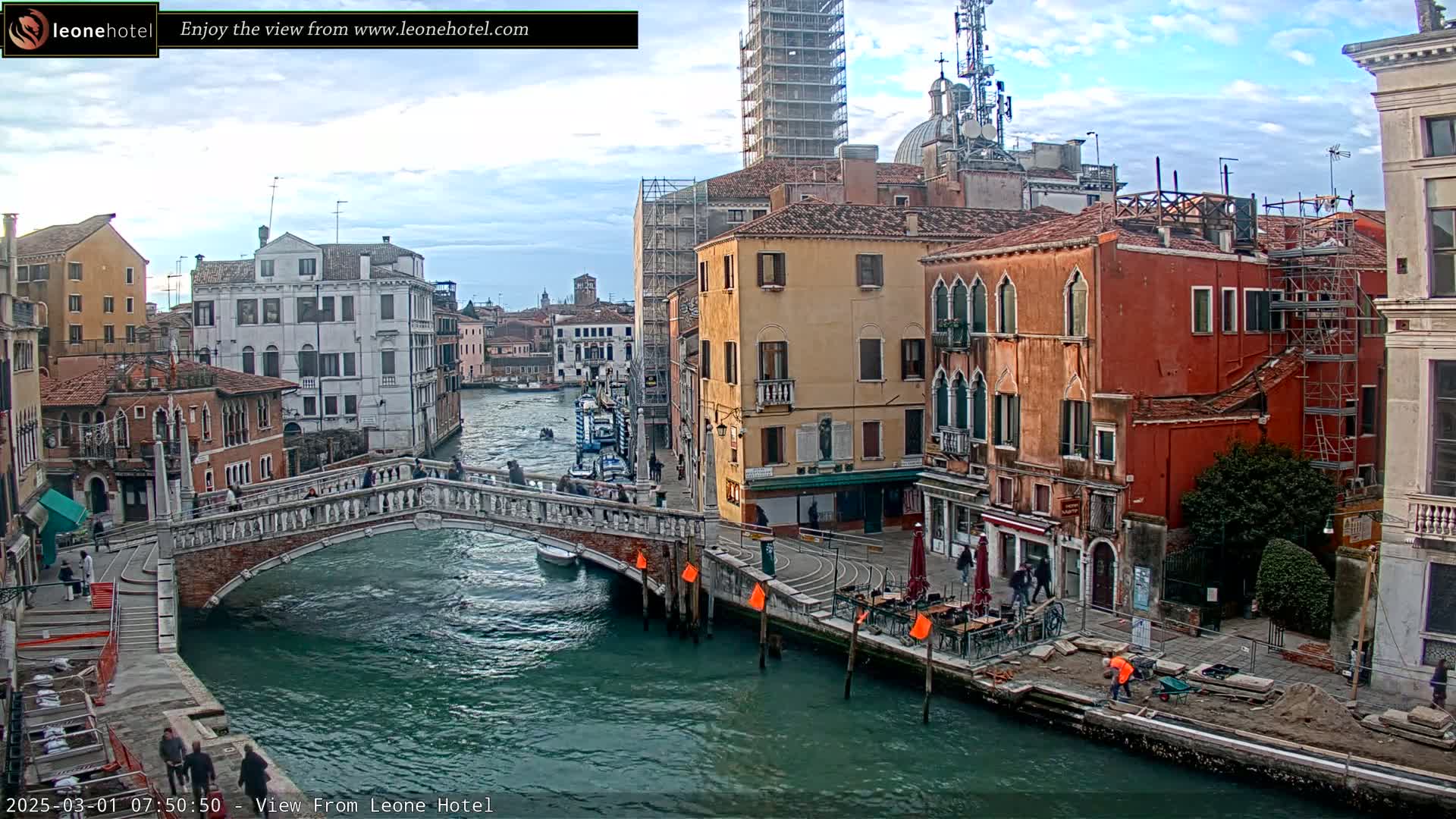 Venice, Canal of Cannaregio , Ponte delle Guglie Bridge Live Cam - Veneto, Italy