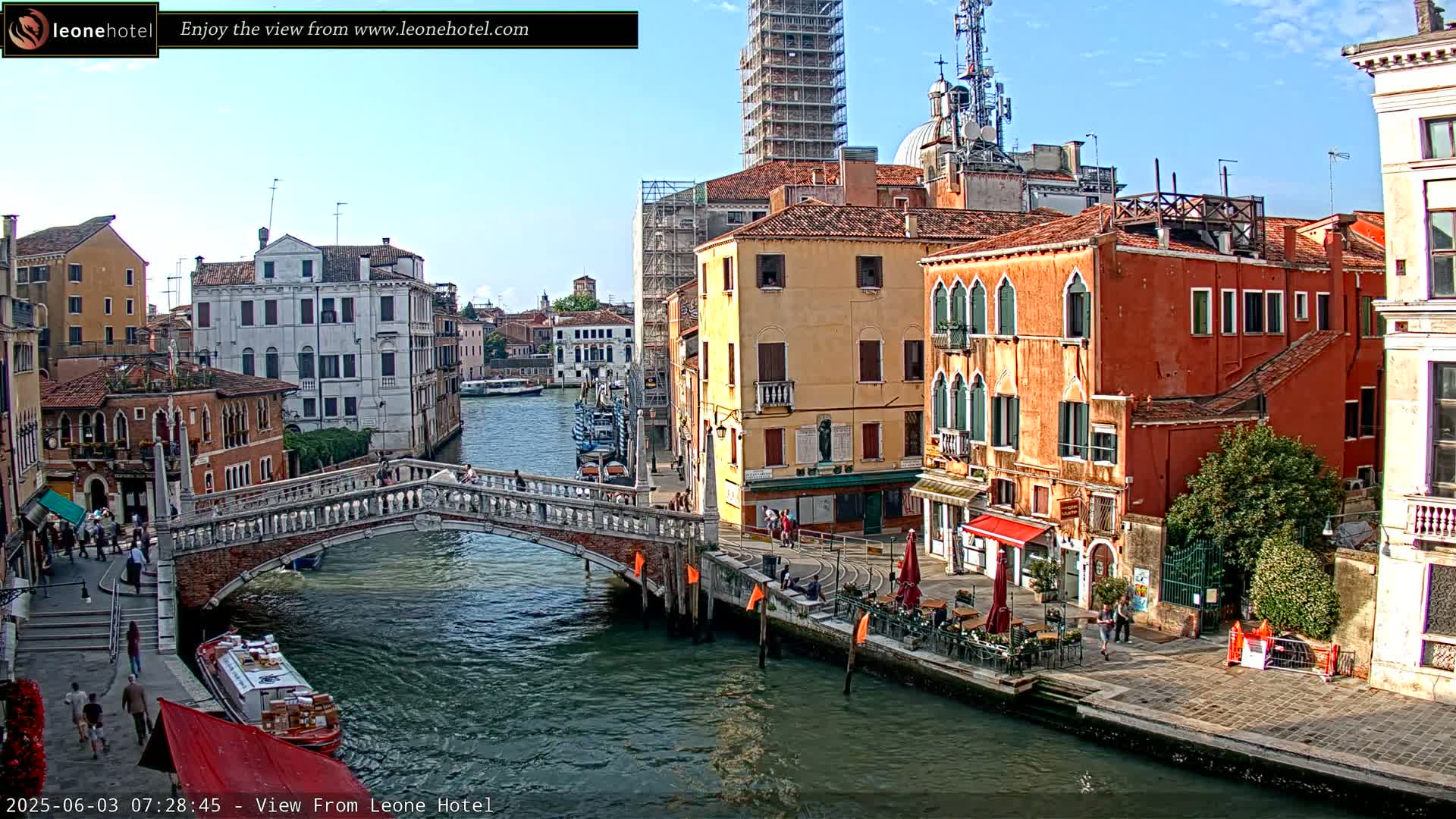 Venice, Canal of Cannaregio , Ponte delle Guglie Bridge Live Cam - Venice, Veneto, Italy