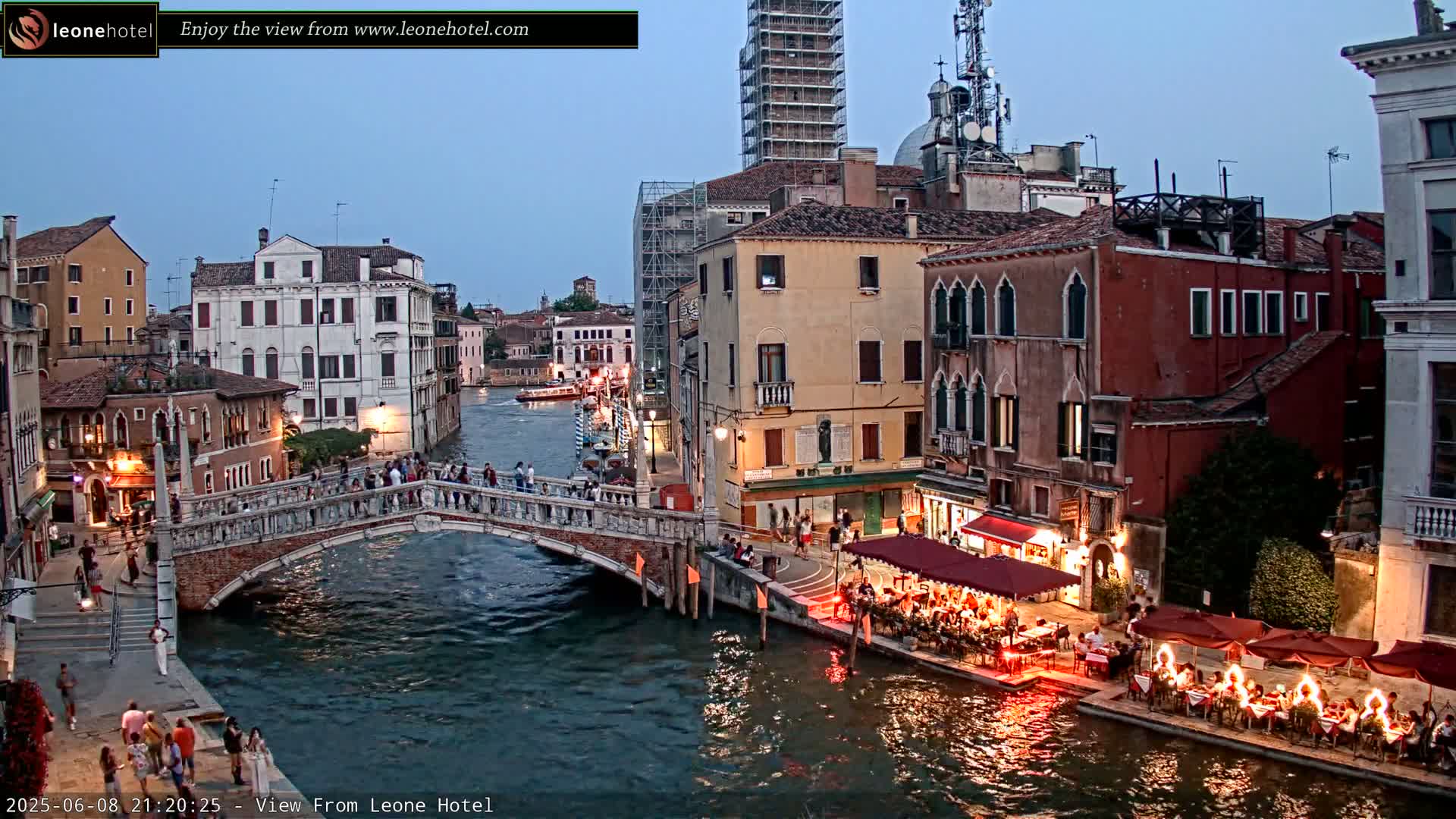 Venice, Canal of Cannaregio , Ponte delle Guglie Bridge Live Cam - Venice, Veneto, Italy