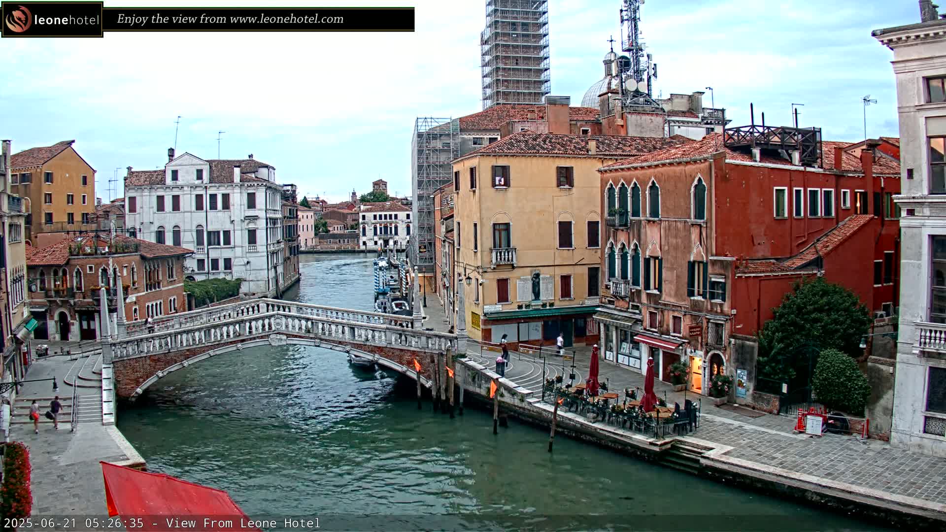 Venice, Canal of Cannaregio , Ponte delle Guglie Bridge Live Cam - Venice, Veneto, Italy