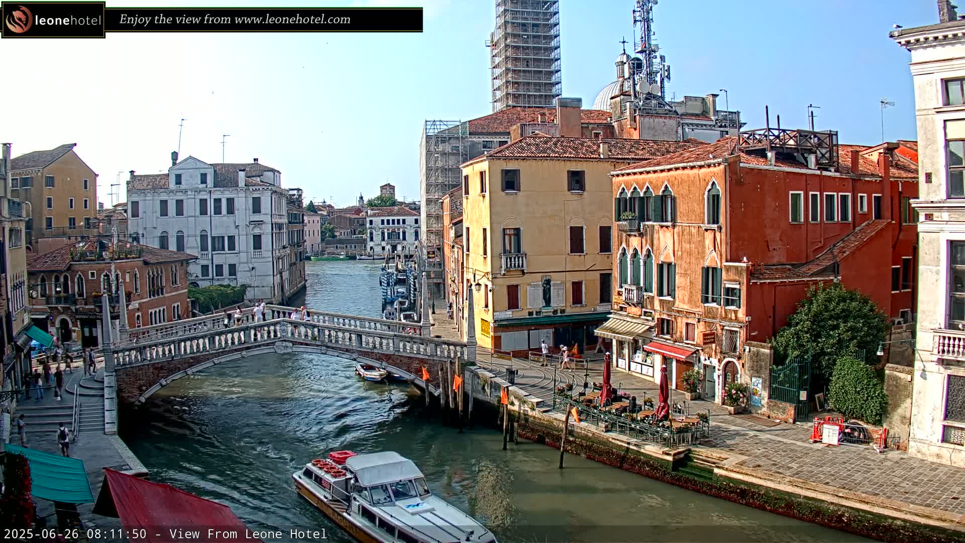 Venice, Canal of Cannaregio , Ponte delle Guglie Bridge Live Cam - Venice, Veneto, Italy