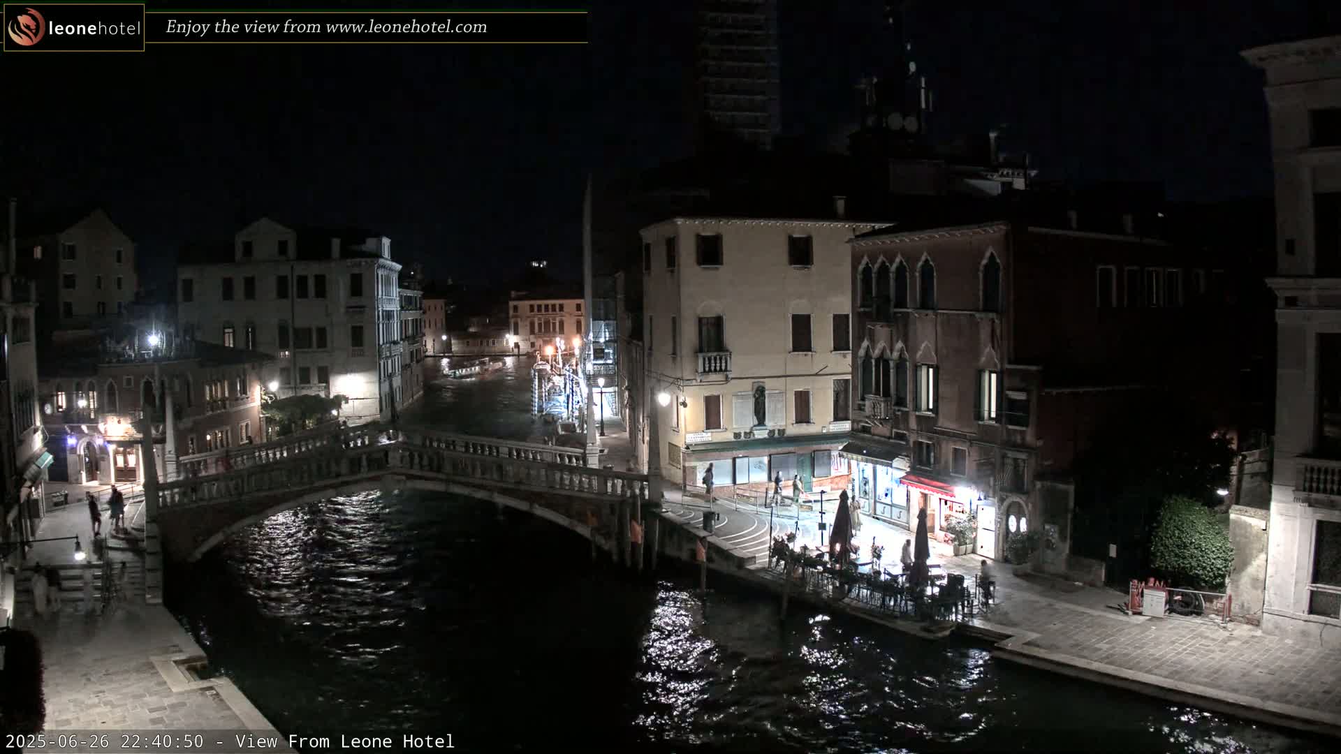 Venice, Canal of Cannaregio , Ponte delle Guglie Bridge Live Cam - Venice, Veneto, Italy