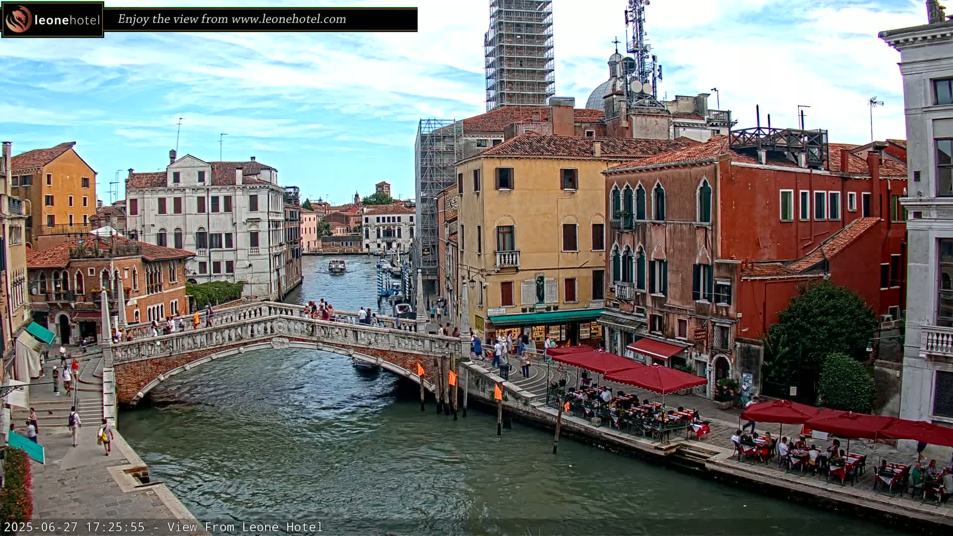 Venice, Canal of Cannaregio , Ponte delle Guglie Bridge Live Cam - Venice, Veneto, Italy