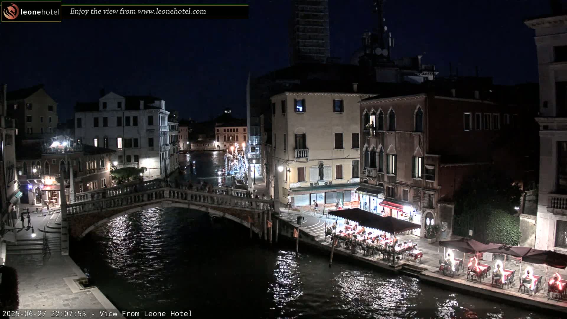 Venice, Canal of Cannaregio , Ponte delle Guglie Bridge Live Cam - Venice, Veneto, Italy