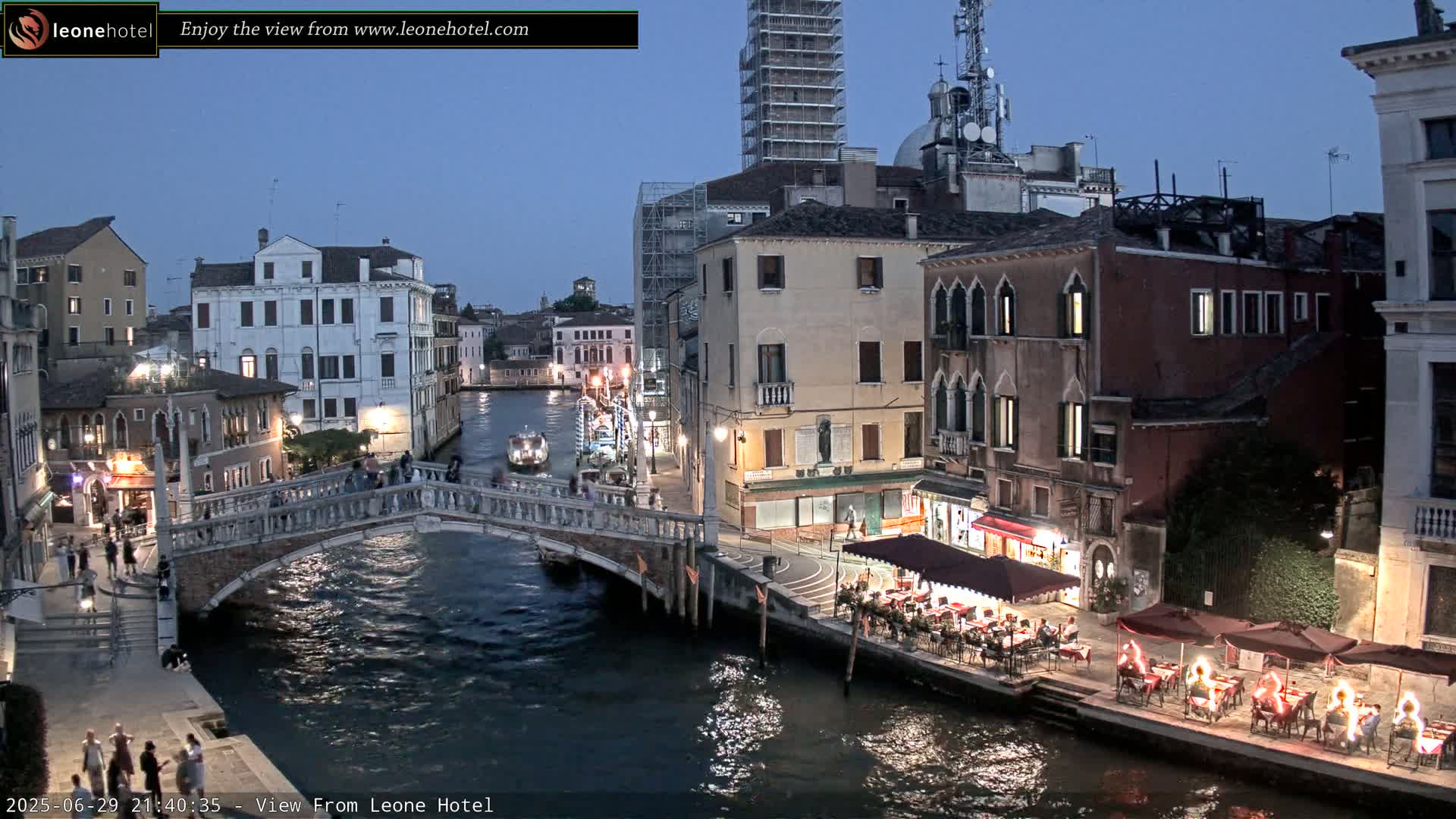 Venice, Canal of Cannaregio , Ponte delle Guglie Bridge Live Cam - Venice, Veneto, Italy