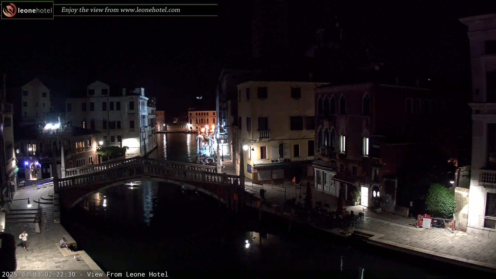 Venice, Canal of Cannaregio , Ponte delle Guglie Bridge Live Cam - Venice, Veneto, Italy