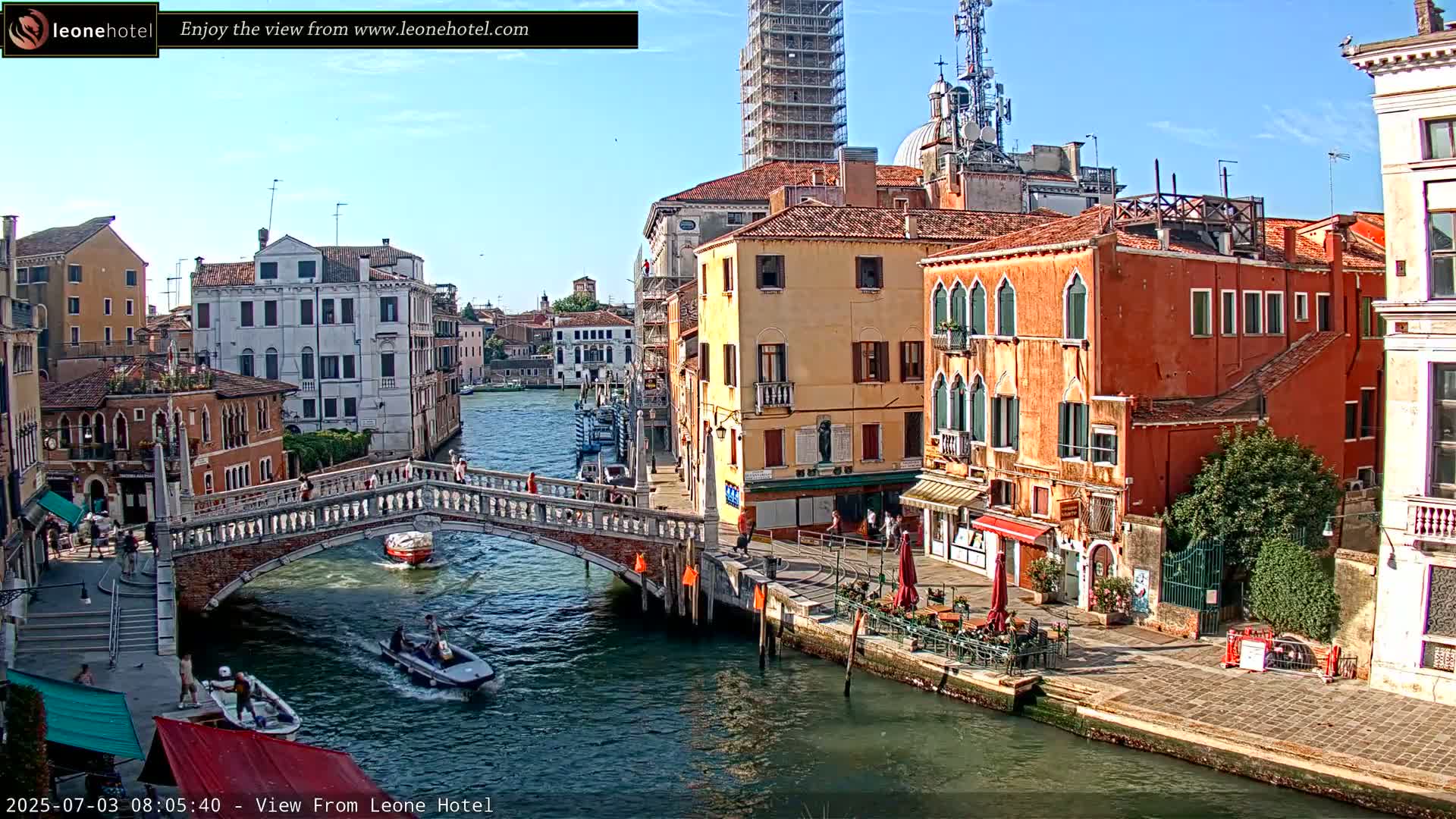 Venice, Canal of Cannaregio , Ponte delle Guglie Bridge Live Cam - Venice, Veneto, Italy