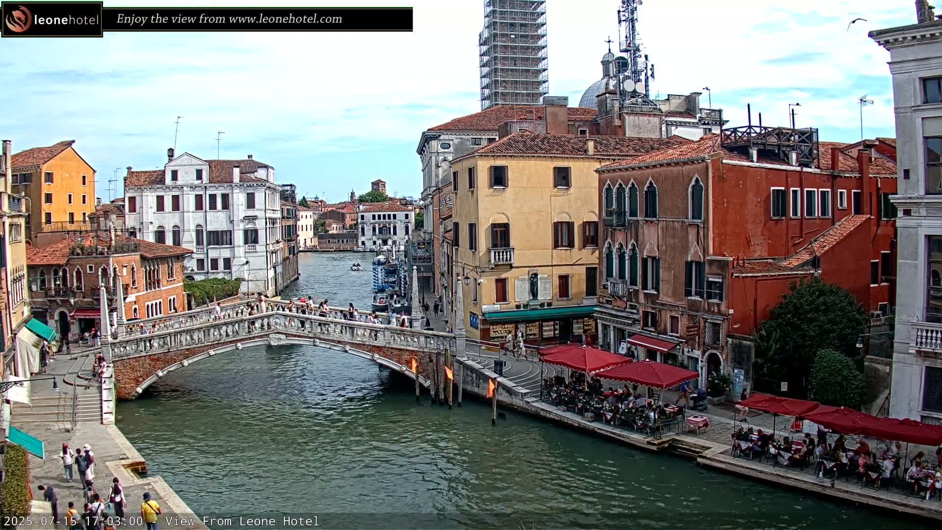 Venice, Canal of Cannaregio , Ponte delle Guglie Bridge Live Cam - Venice, Veneto, Italy