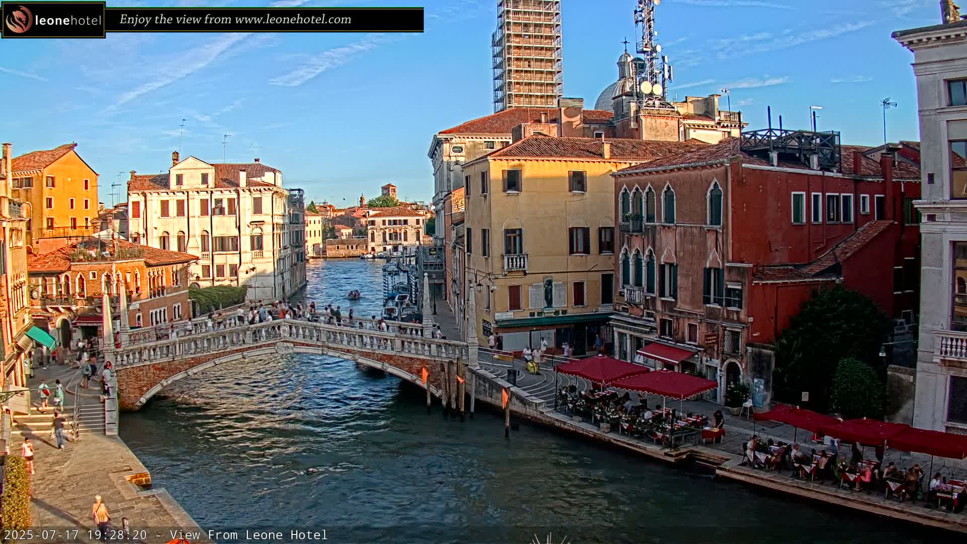 Venice, Canal of Cannaregio , Ponte delle Guglie Bridge Live Cam - Venice, Veneto, Italy