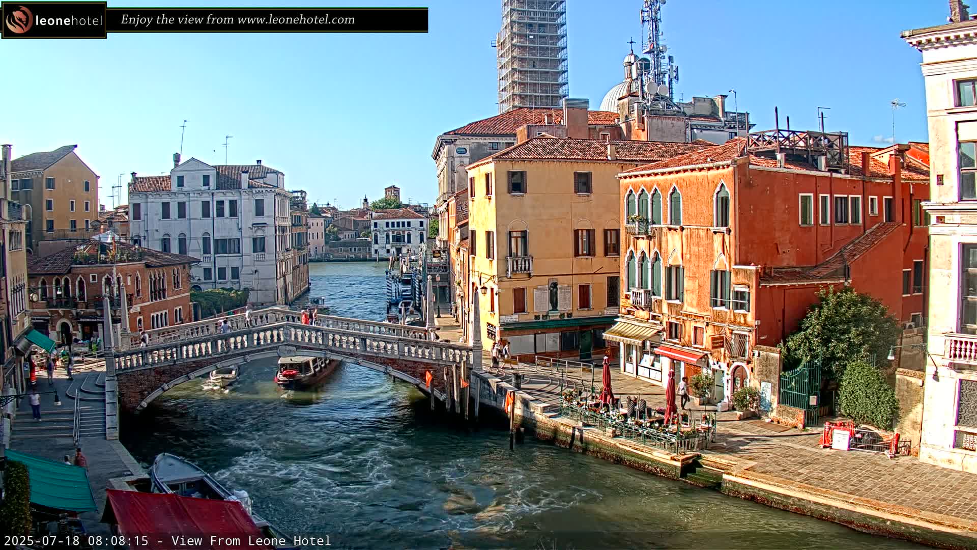 Venice, Canal of Cannaregio , Ponte delle Guglie Bridge Live Cam - Venice, Veneto, Italy