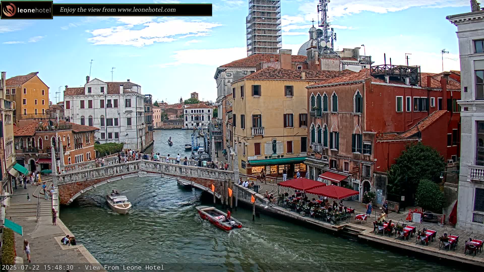 Venice, Canal of Cannaregio , Ponte delle Guglie Bridge Live Cam - Venice, Veneto, Italy