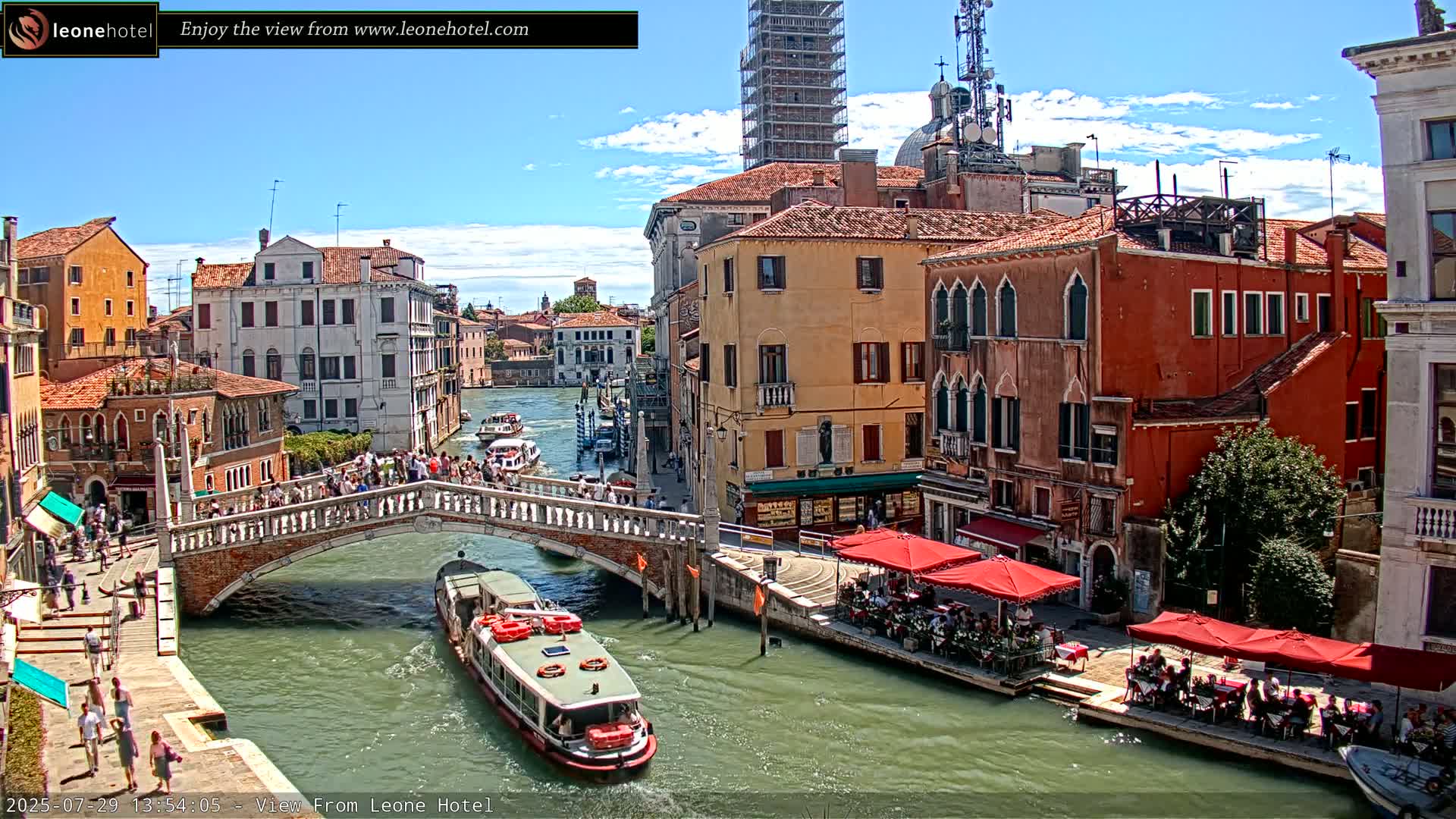 Venice, Canal of Cannaregio , Ponte delle Guglie Bridge Live Cam - Venice, Veneto, Italy