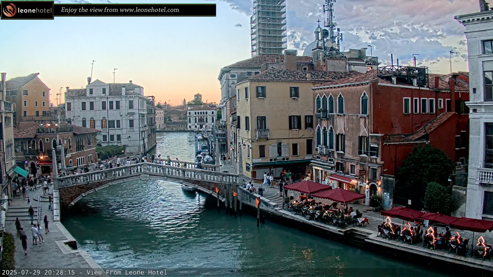 Venice, Canal of Cannaregio , Ponte delle Guglie Bridge Live Cam - Venice, Veneto, Italy