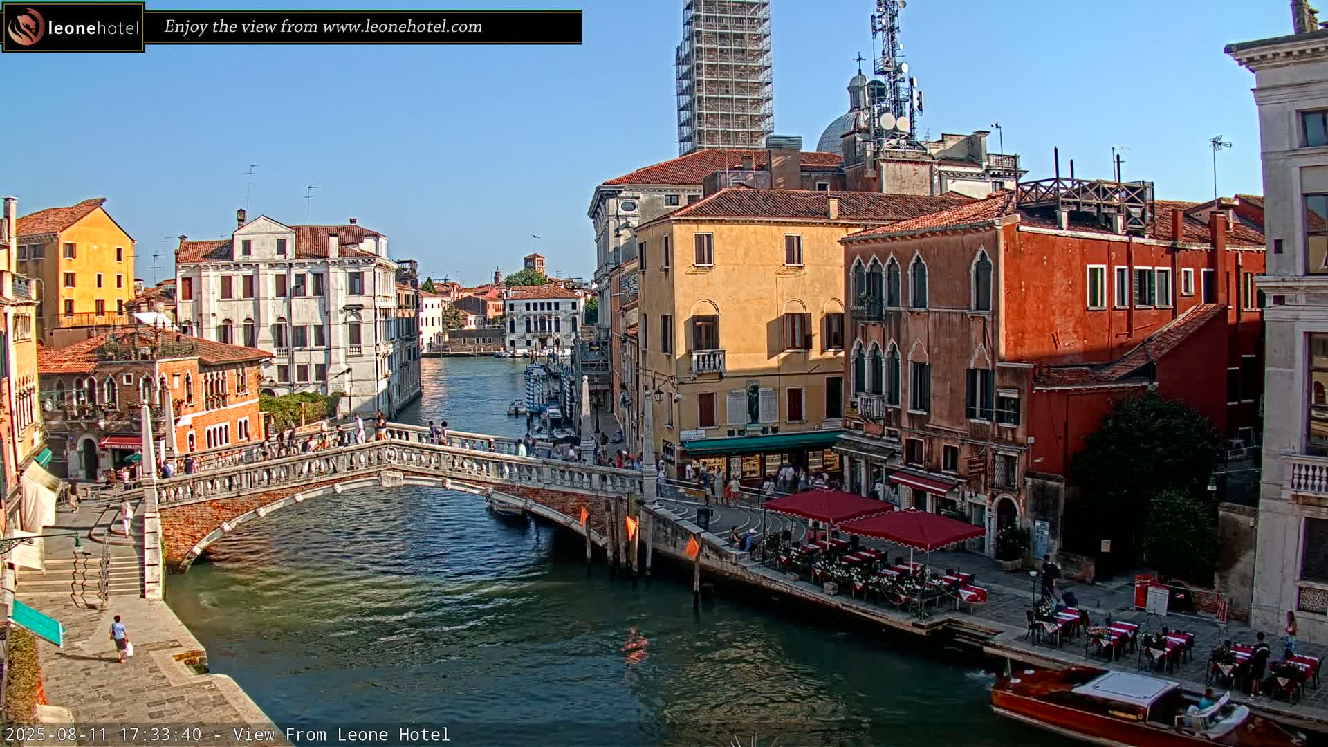 Venice, Canal of Cannaregio , Ponte delle Guglie Bridge Live Cam - Venice, Veneto, Italy
