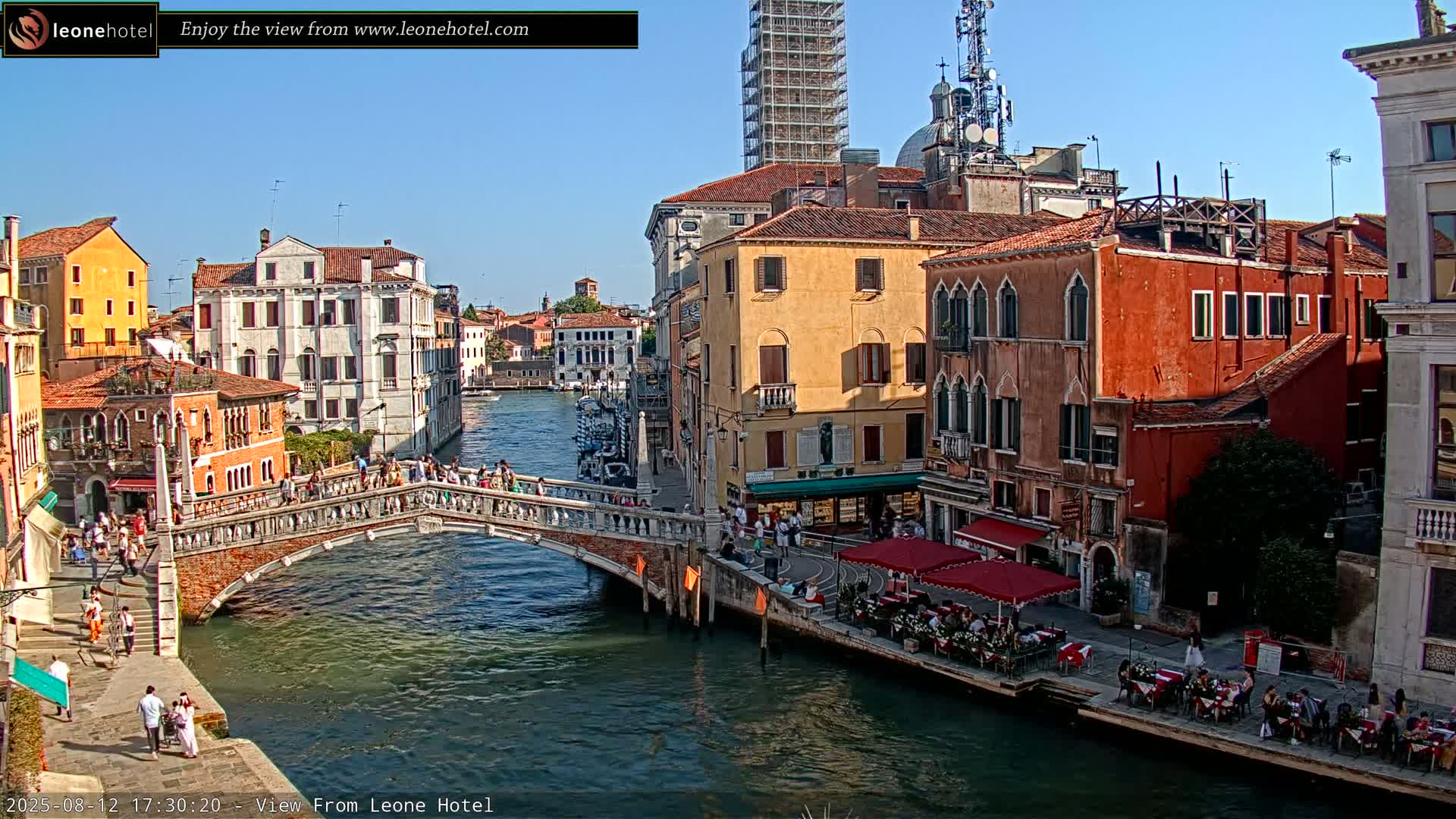 Venice, Canal of Cannaregio , Ponte delle Guglie Bridge Live Cam - Venice, Veneto, Italy